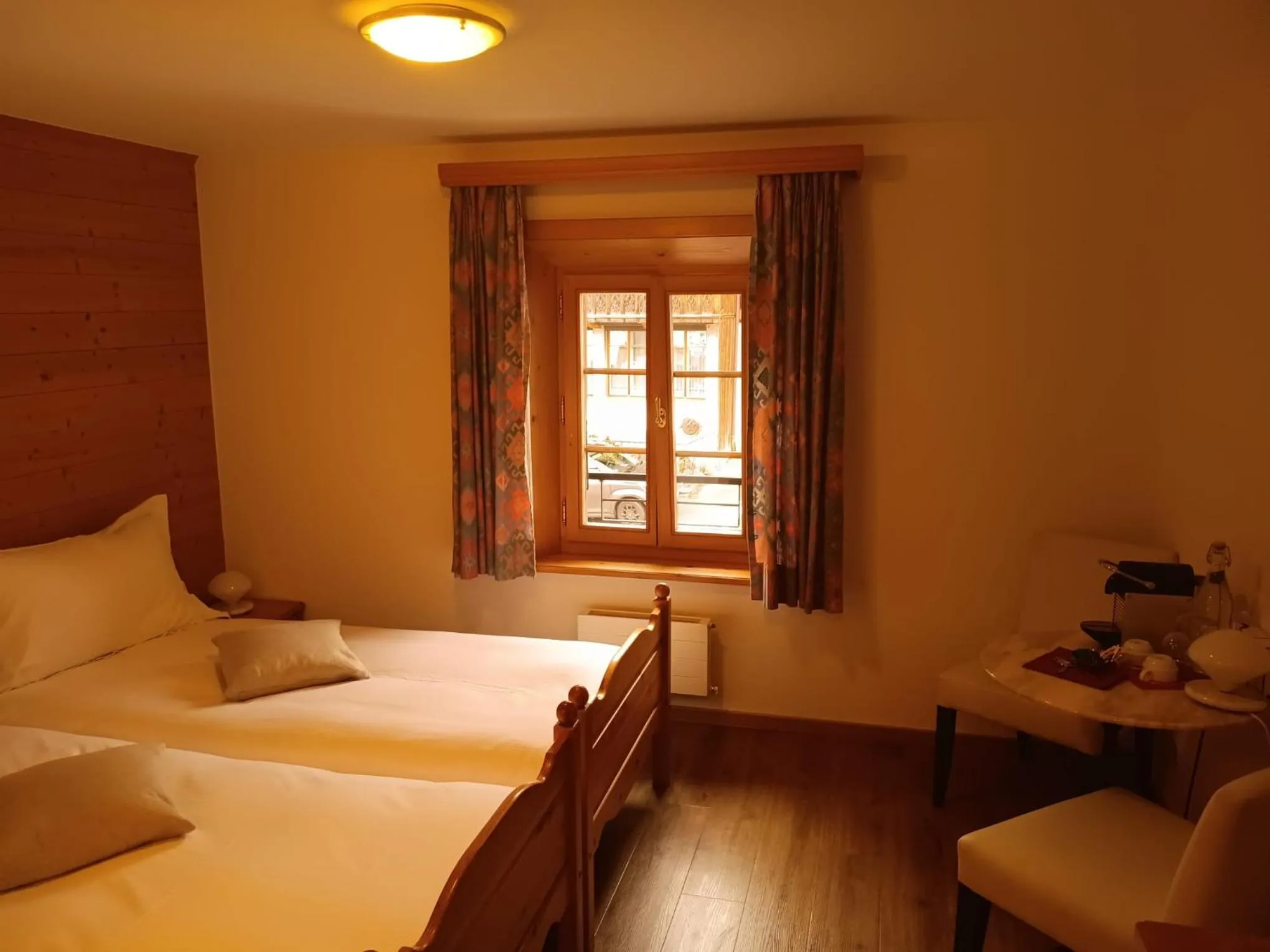 Photo of the whole room in Hotel de Commune