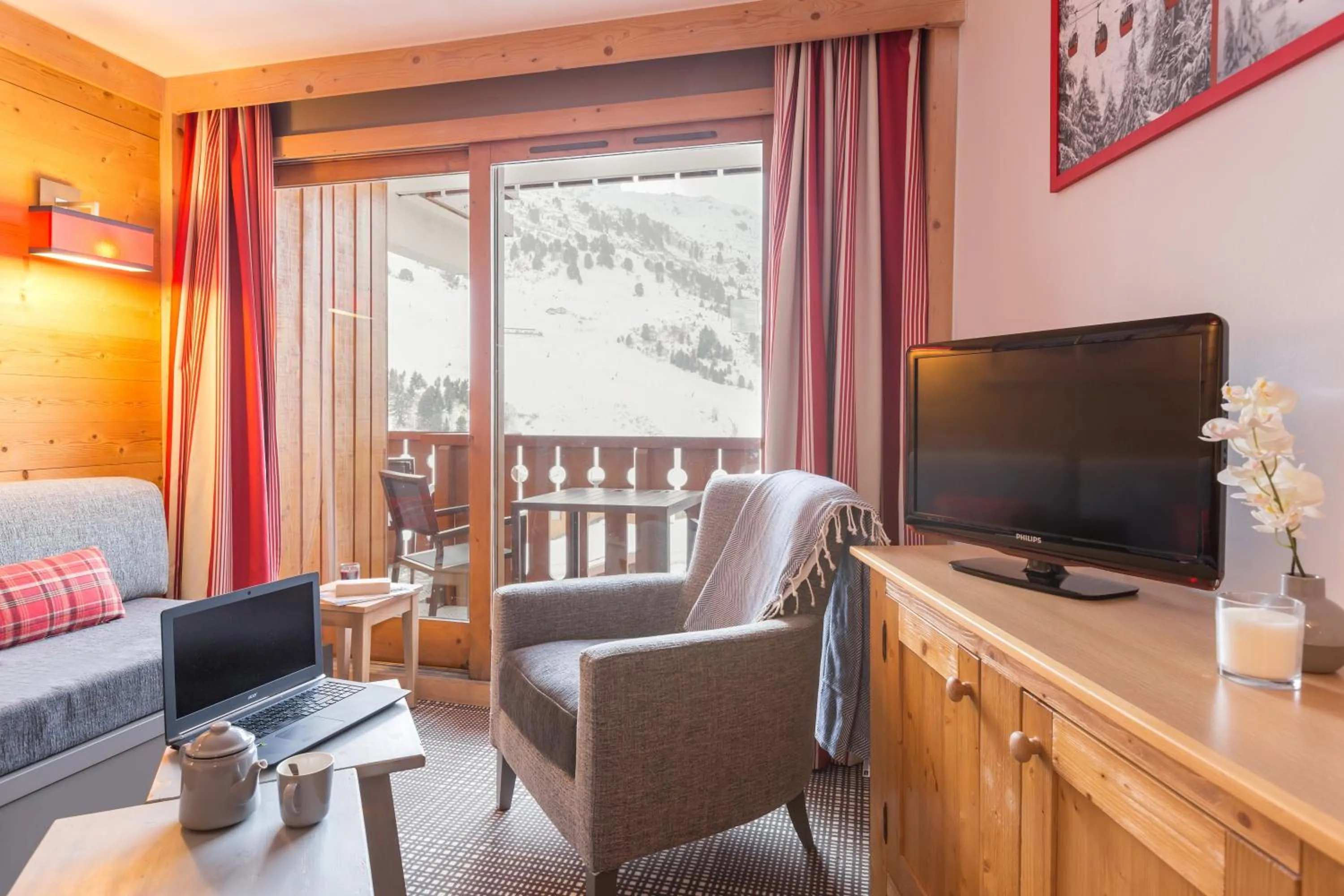 Communal lounge/ TV room in Résidence Pierre & Vacances Premium les Crets