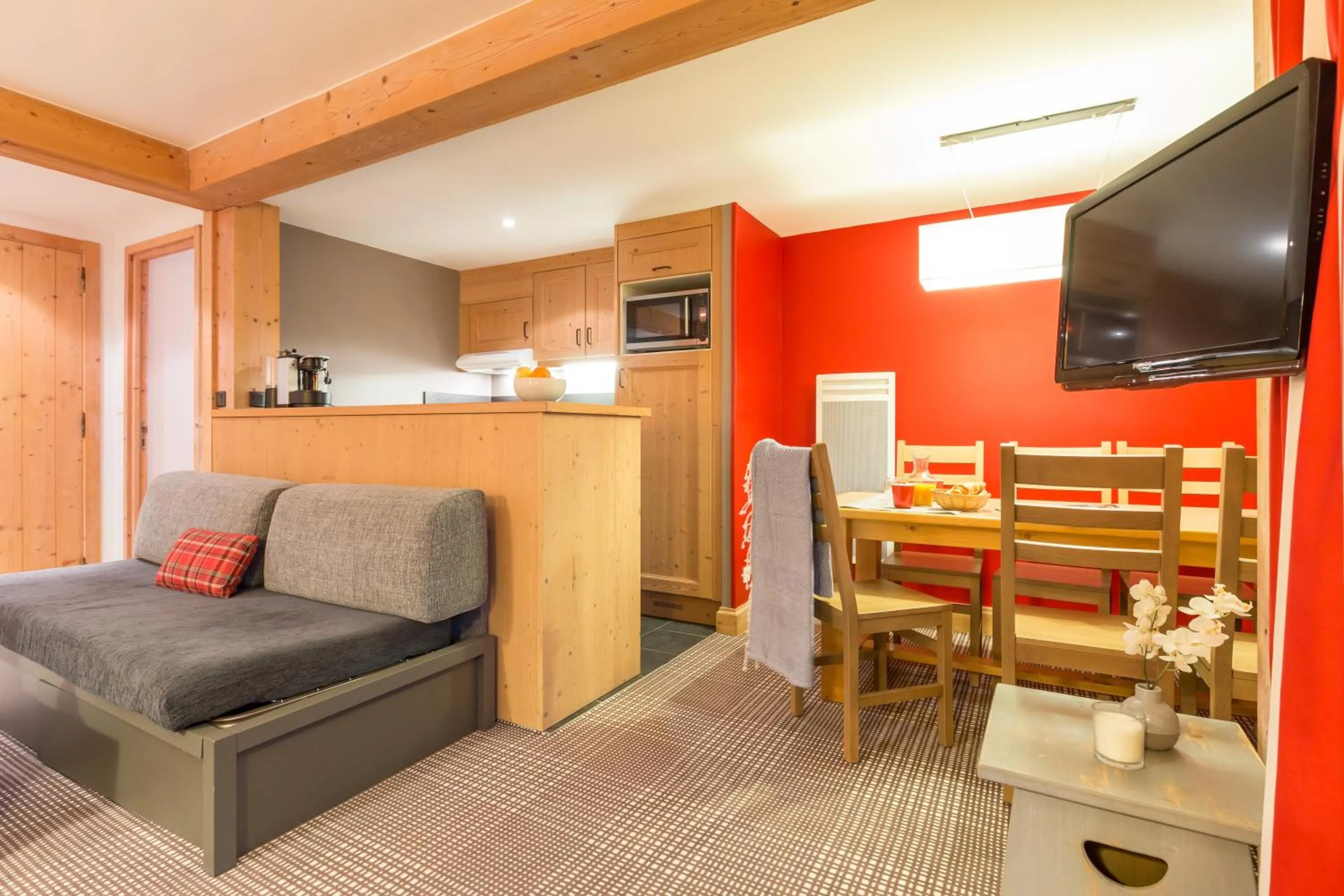 TV and multimedia in Résidence Pierre & Vacances Premium les Crets