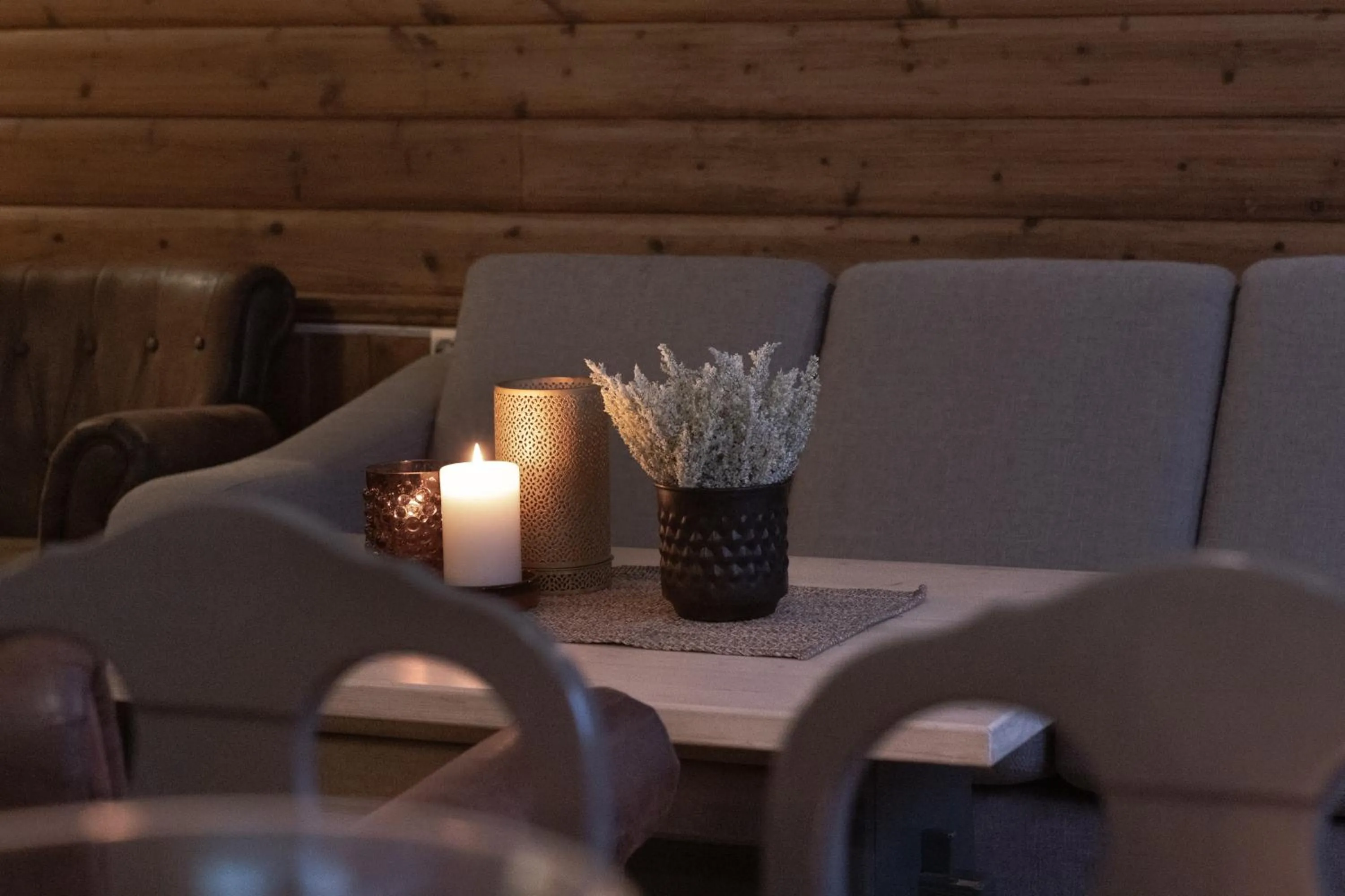 Communal lounge/ TV room in Erzscheidergaarden Hotell