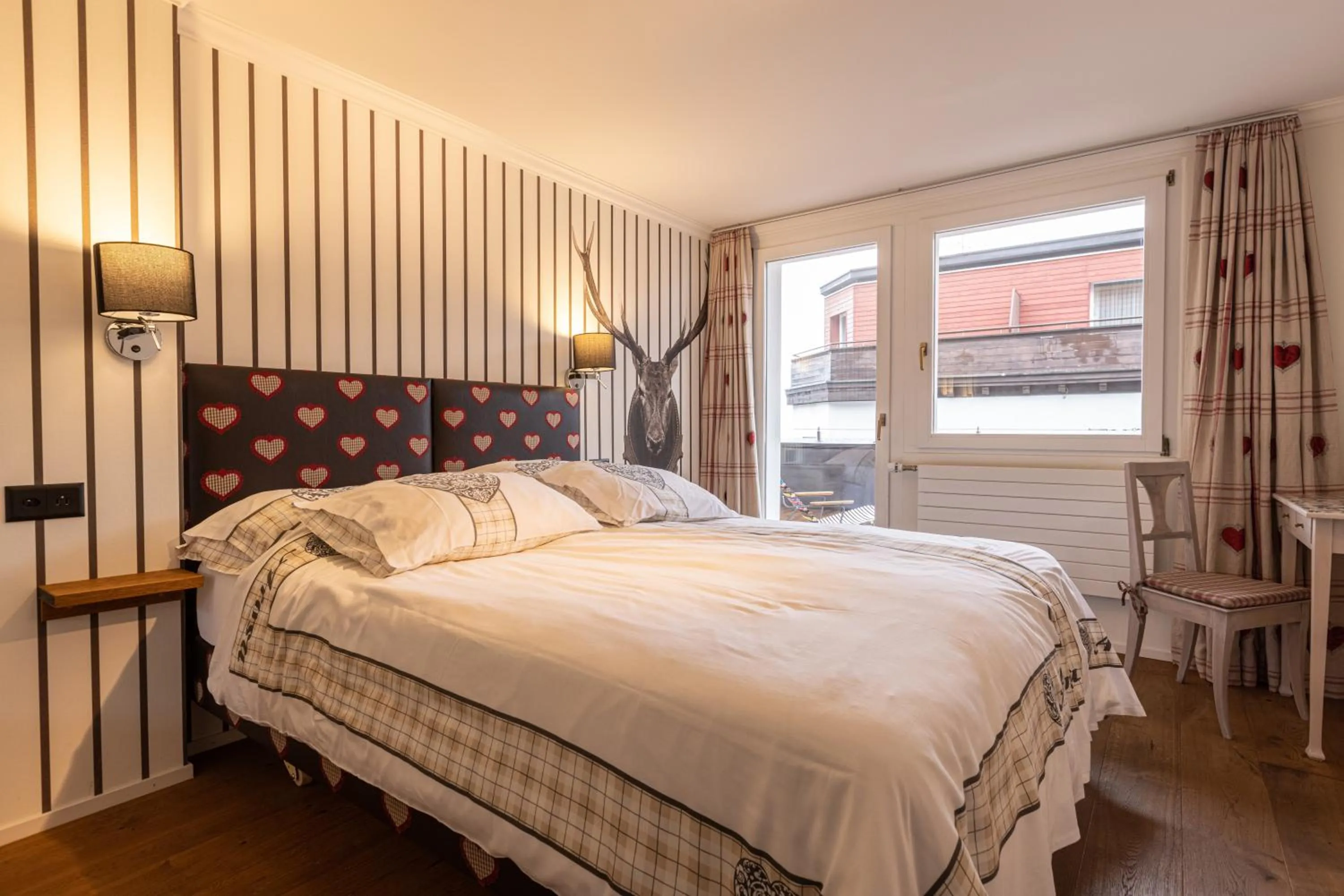 Photo of the whole room, Bed in Home Hotel Arosa