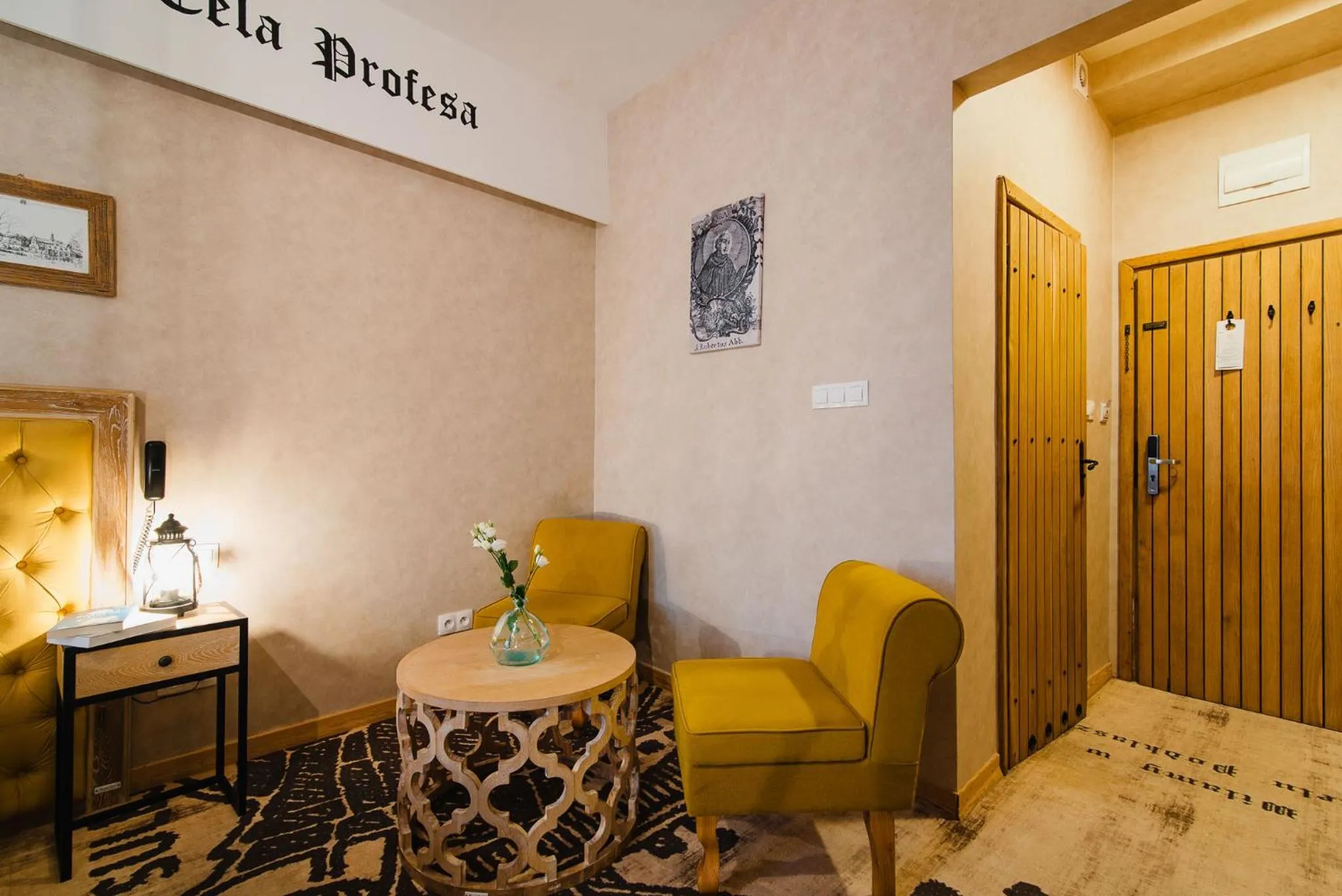 Bed in Hotel Podklasztorze