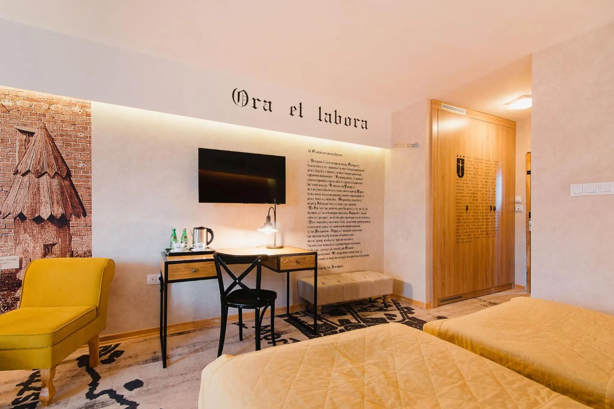 Bed in Hotel Podklasztorze