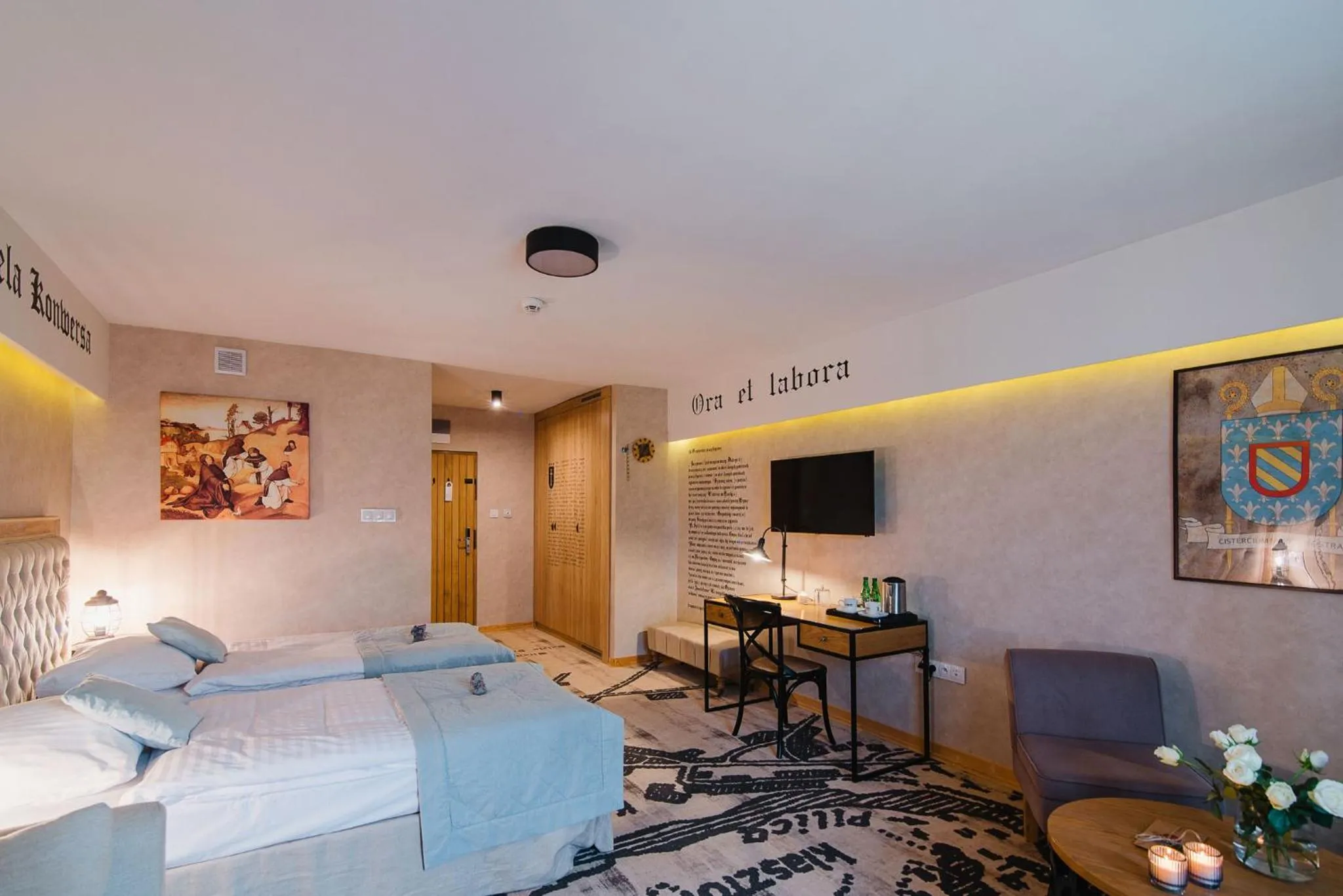 Bed in Hotel Podklasztorze