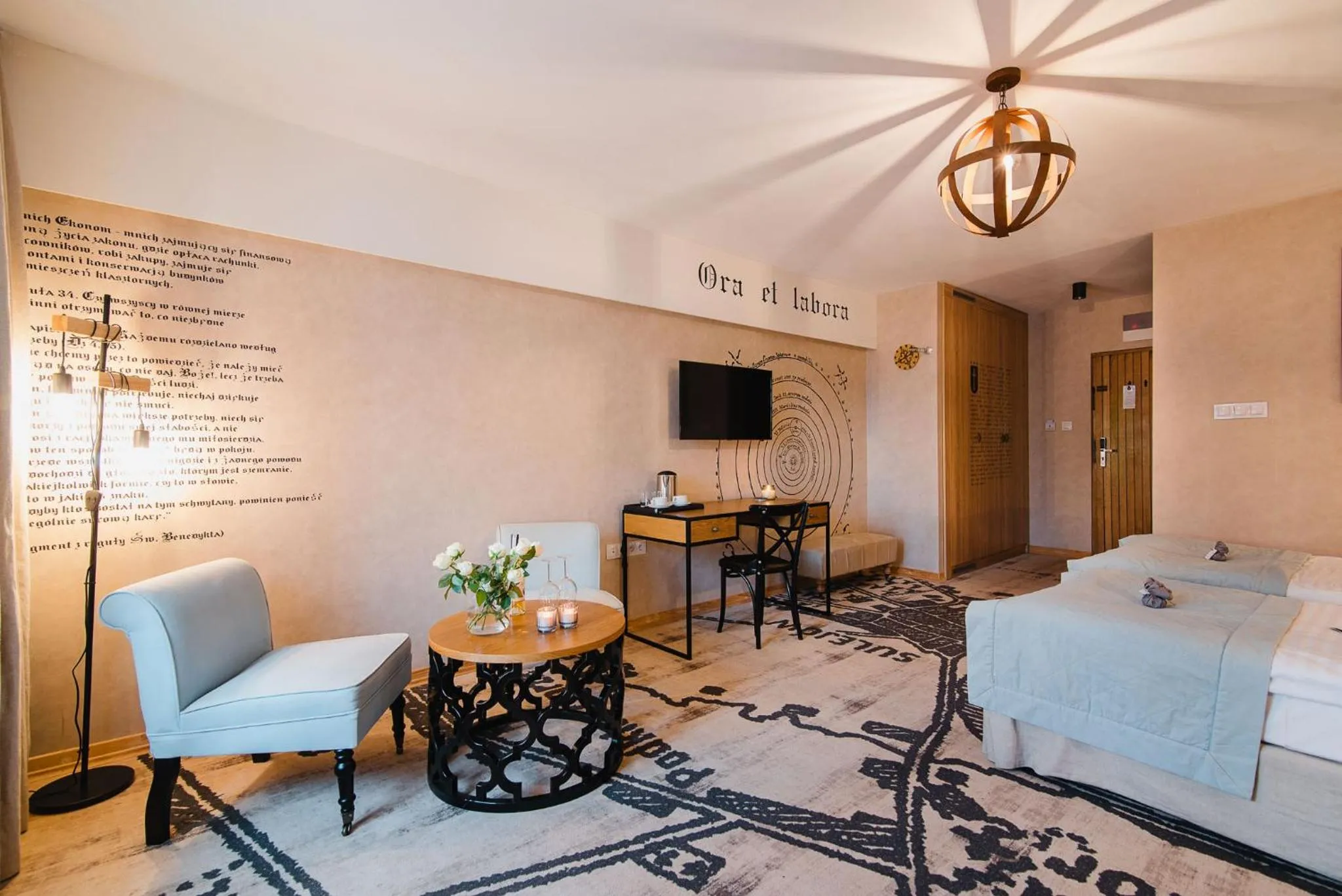 Bed in Hotel Podklasztorze