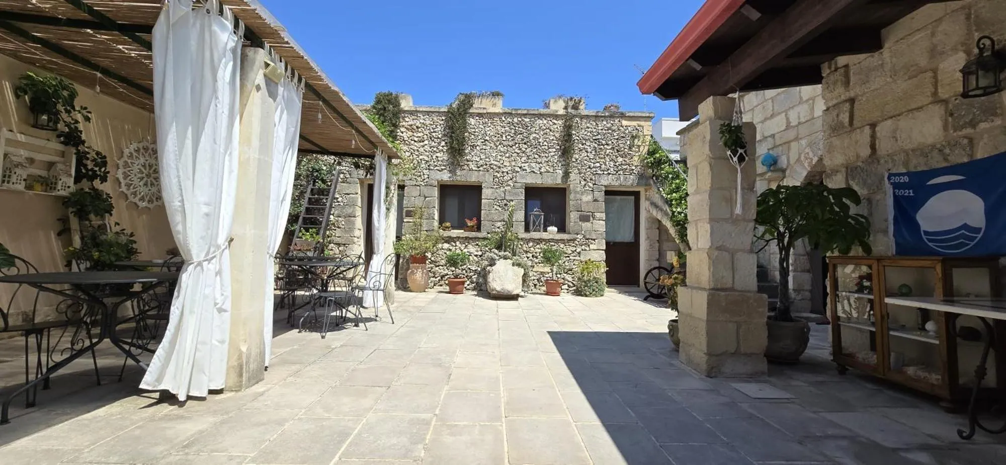 Property building in Salento Ada's House