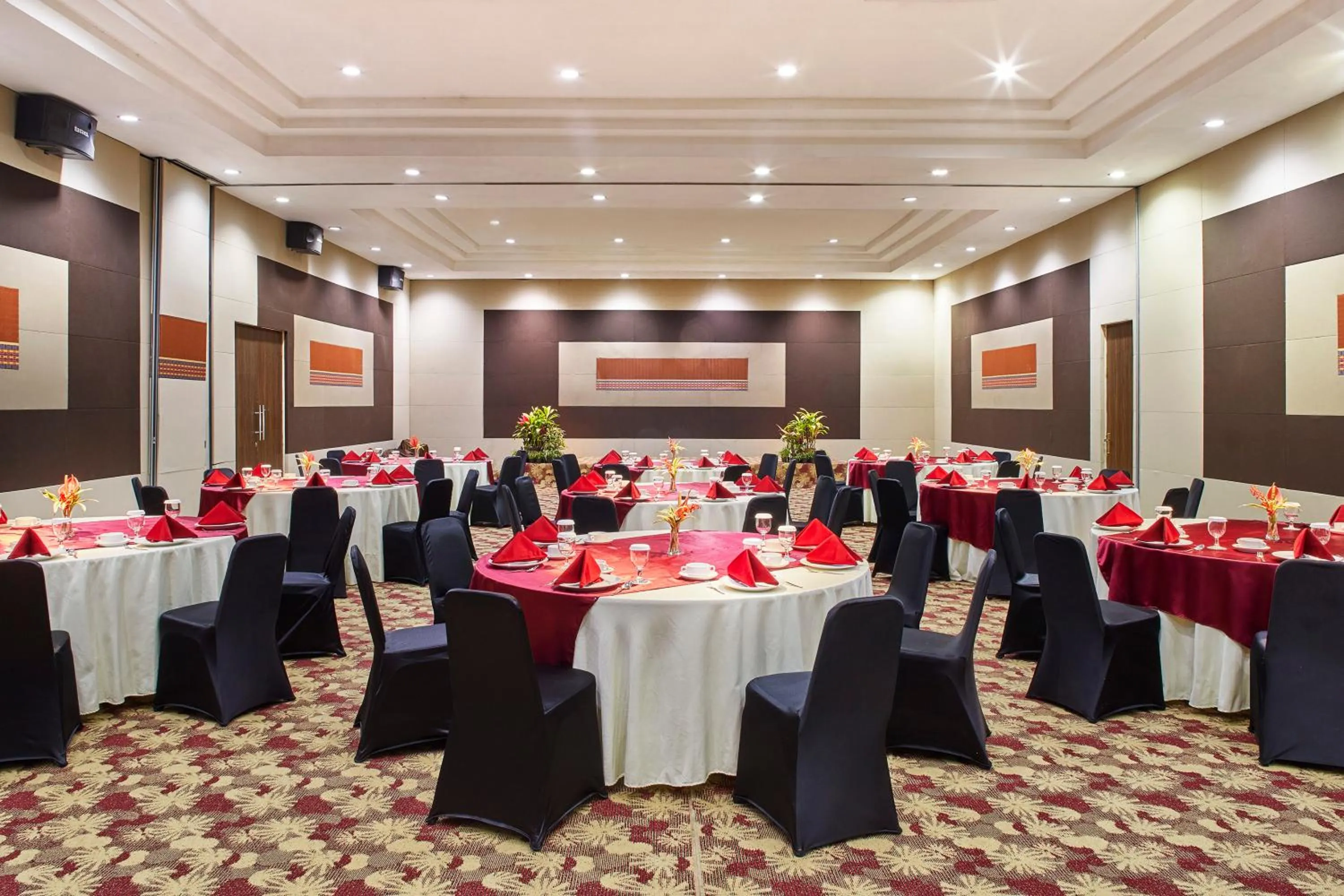 Banquet/Function facilities in Jambuluwuk Convention Hall & Resort Puncak