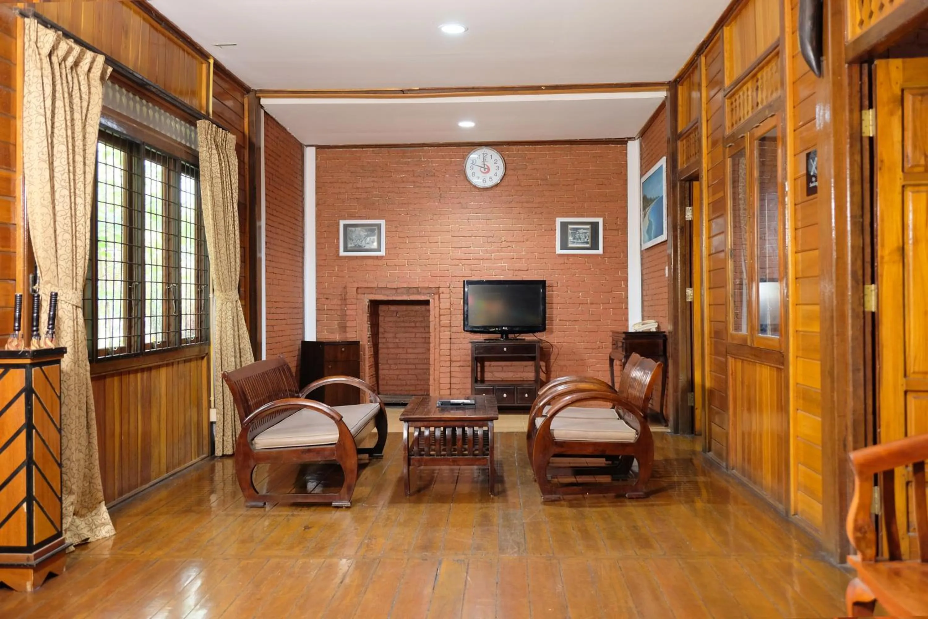 Living room in Jambuluwuk Convention Hall & Resort Batu