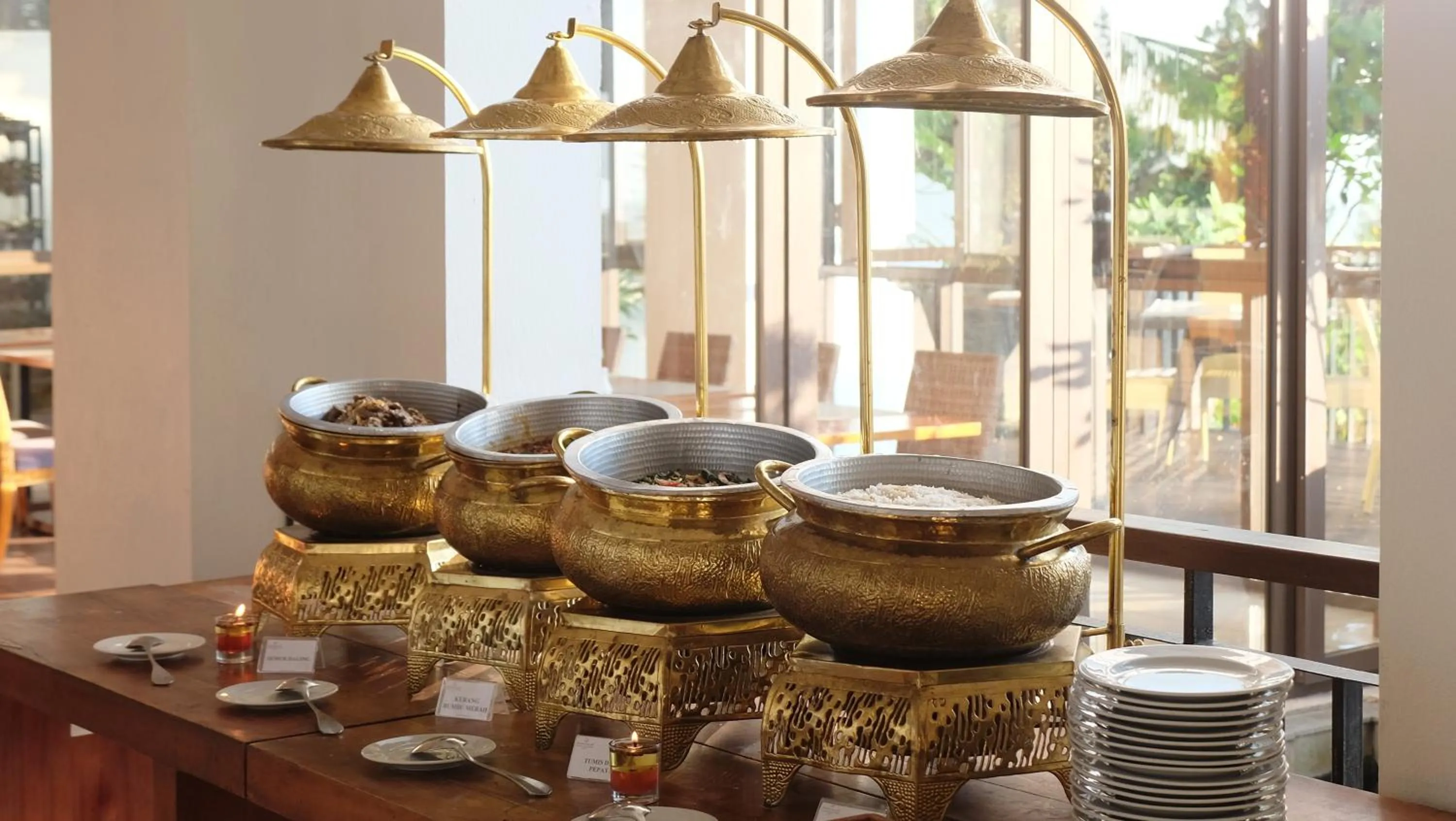 Buffet breakfast in Jambuluwuk Convention Hall & Resort Batu