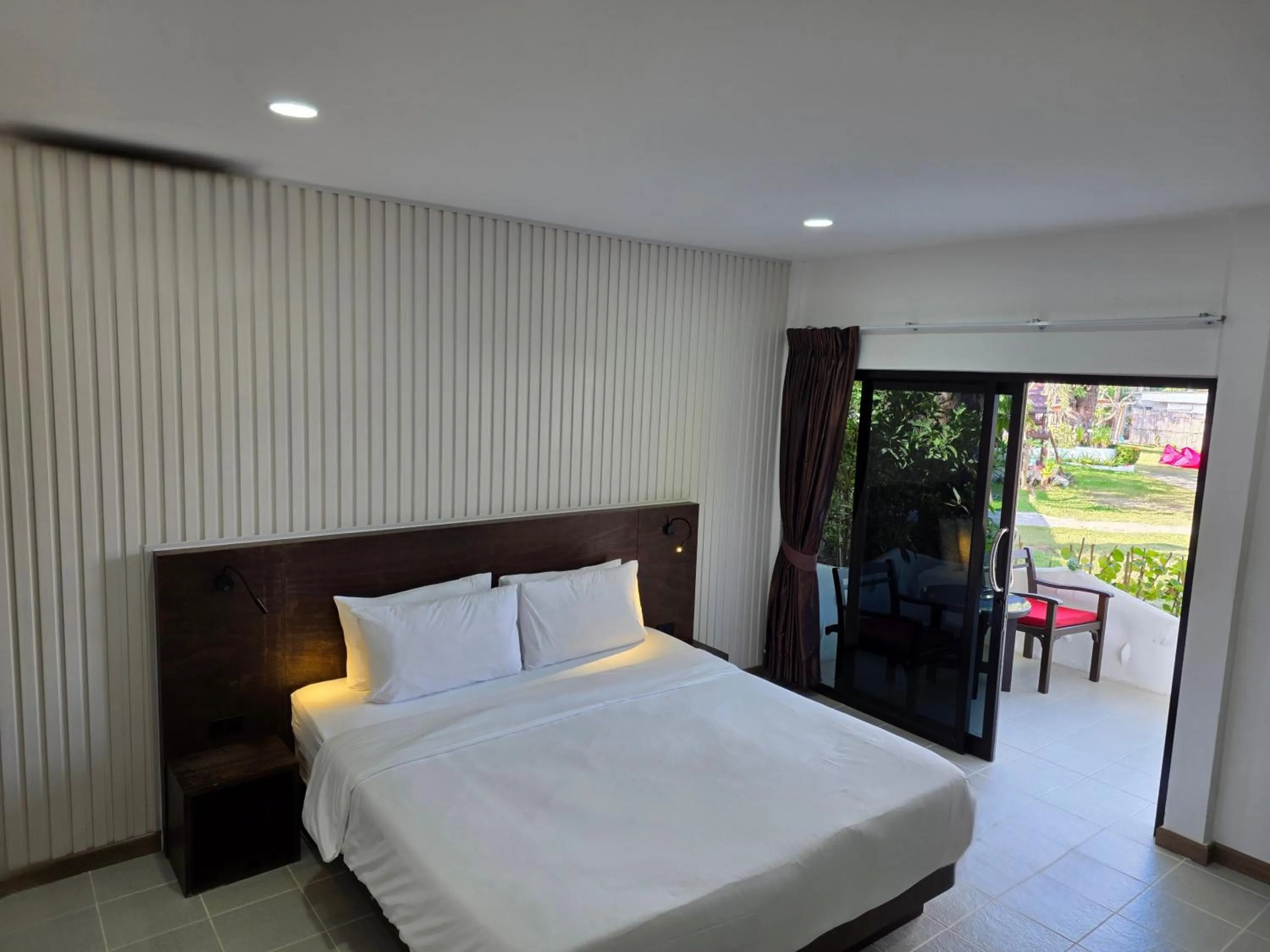 Bedroom, Bed in Samui Pier Beach Front & Resort