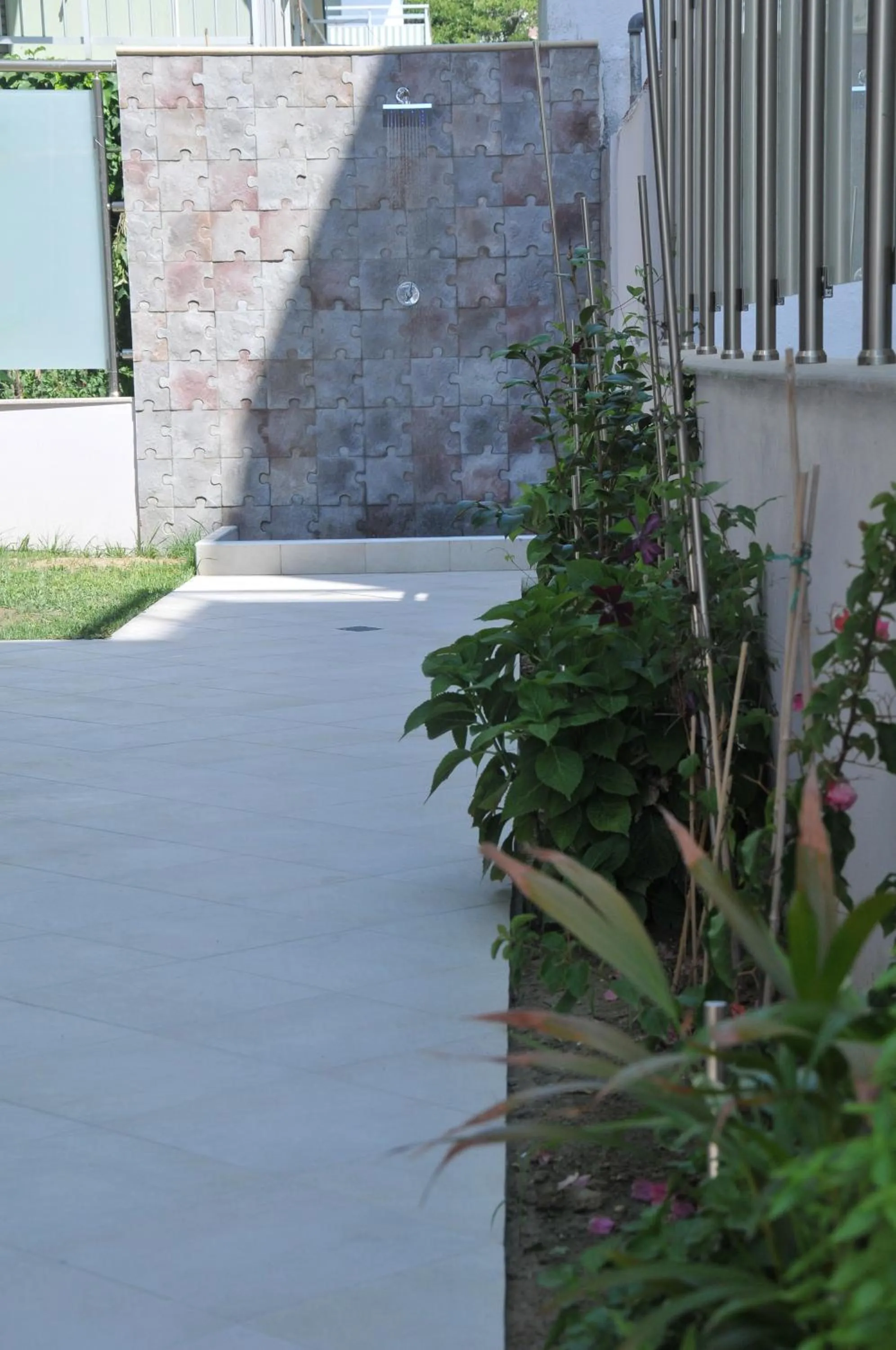 Shower in Panorama Inn Hotel