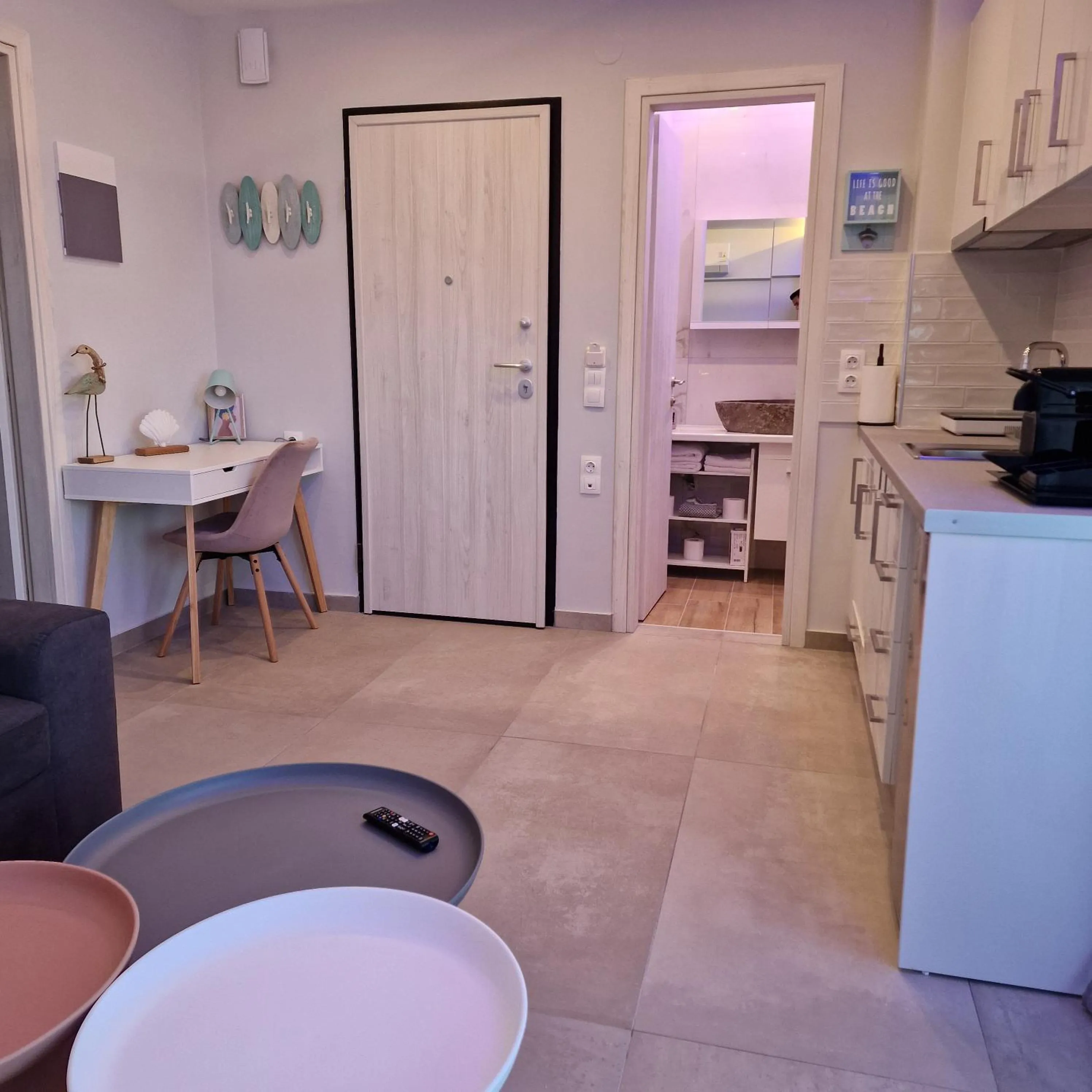 Kitchen or kitchenette in Panorama Inn Hotel