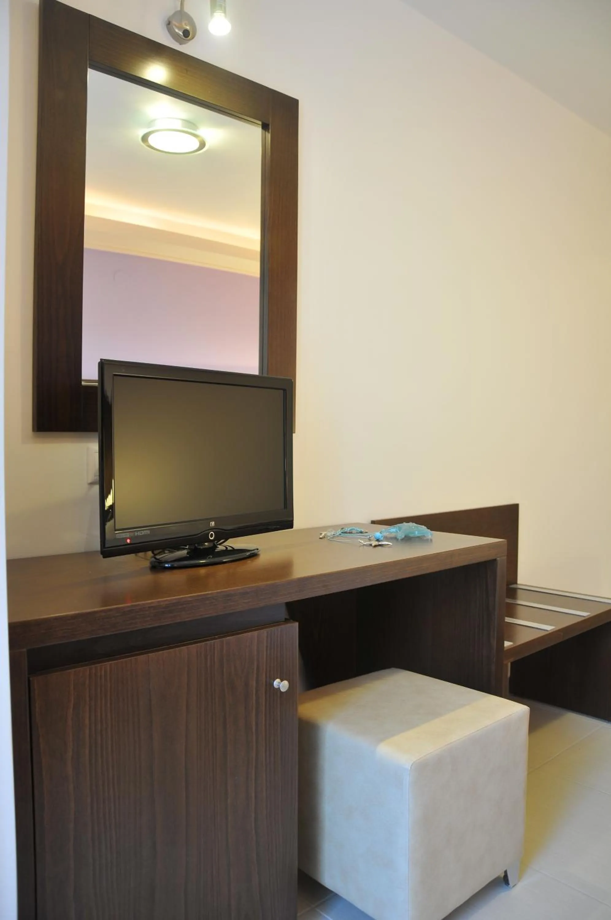 Decorative detail in Panorama Inn Hotel