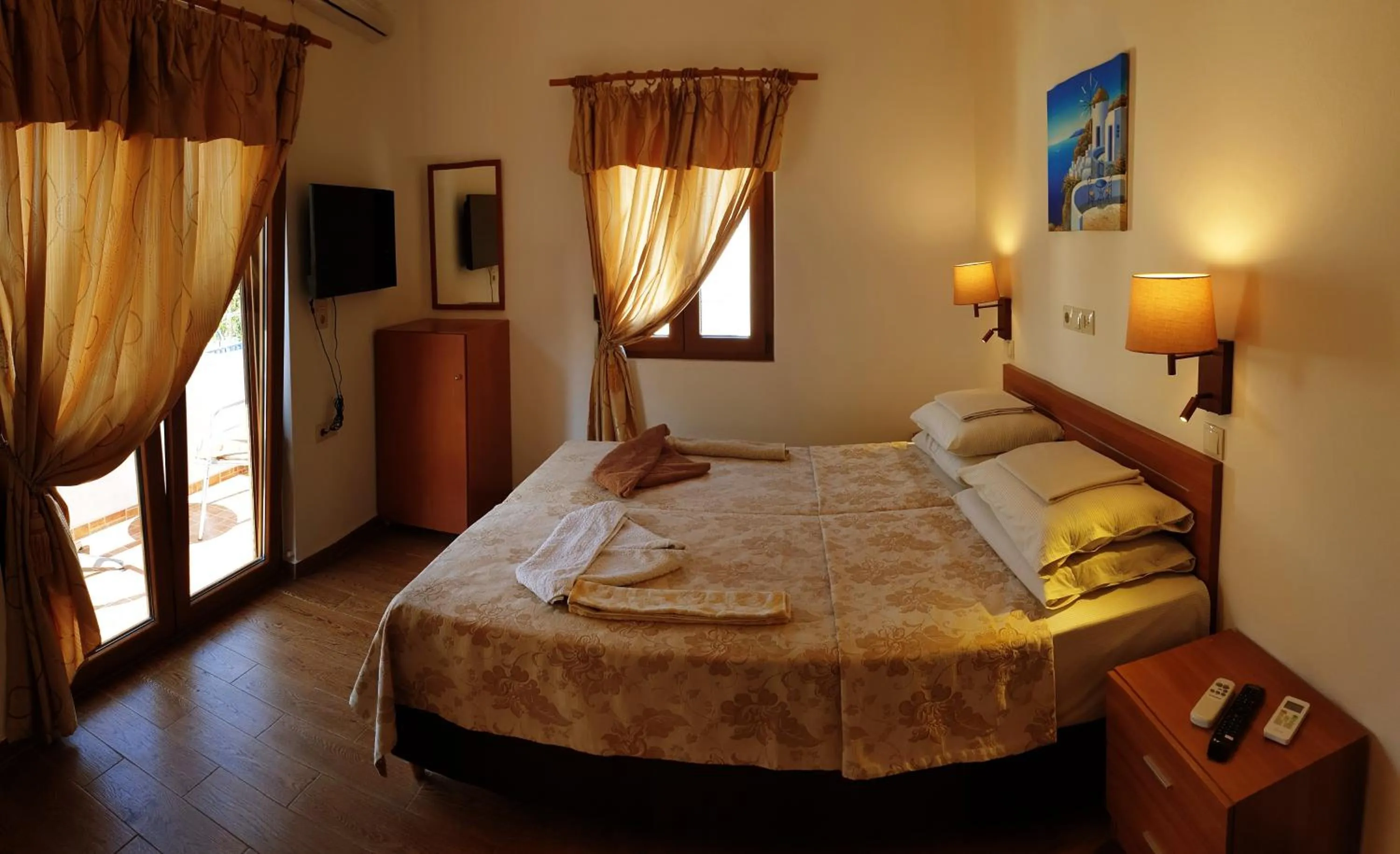 Bedroom, Bed in Apollo Studios