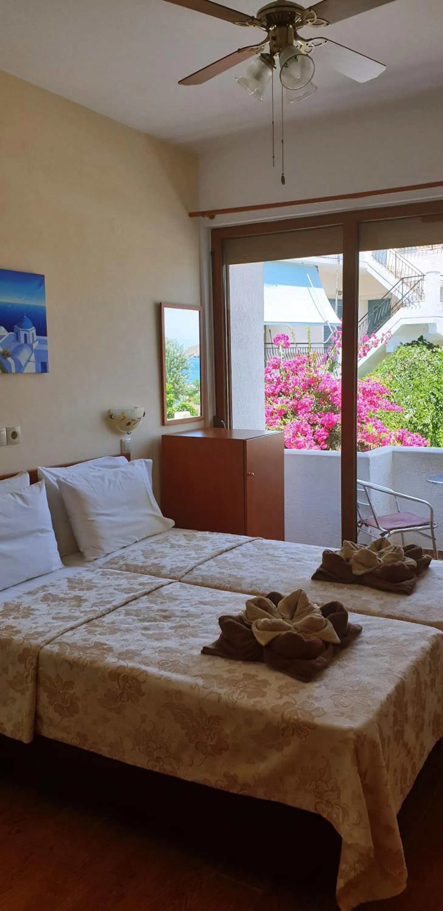 Bedroom, Bed in Apollo Studios