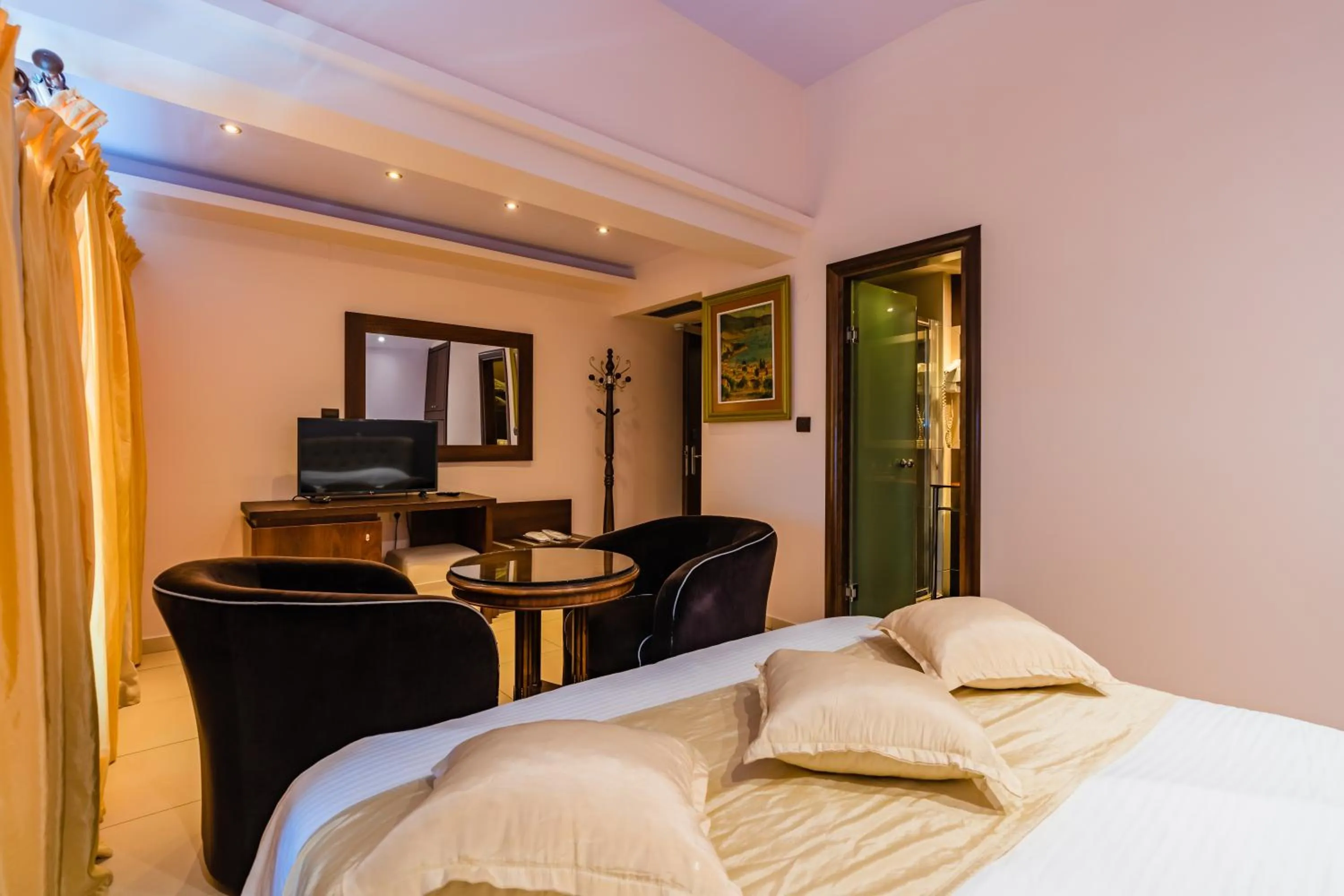 Bed in Panorama Hotel