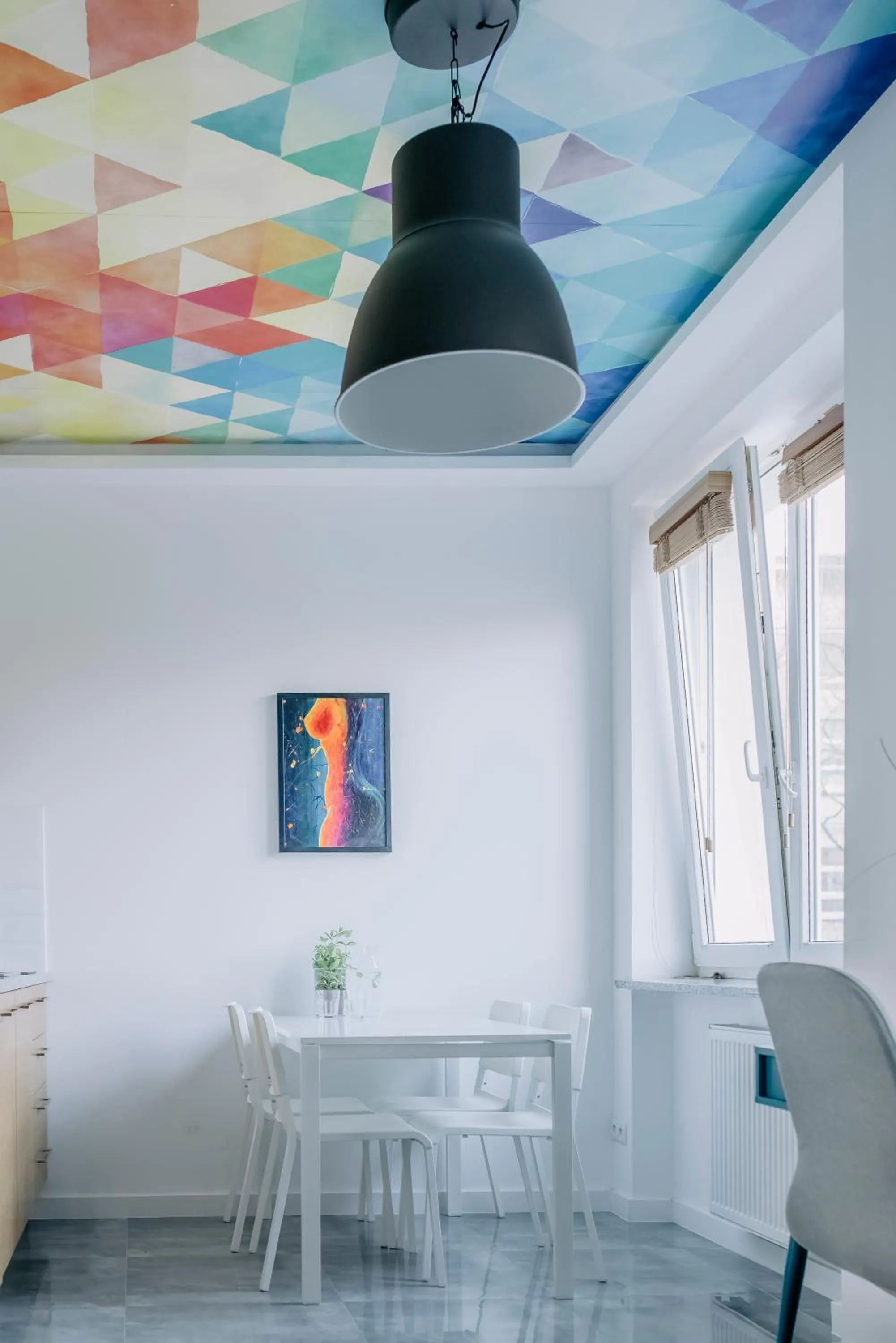 Kitchen or kitchenette in APARTEL Plac Zbawiciela Studio