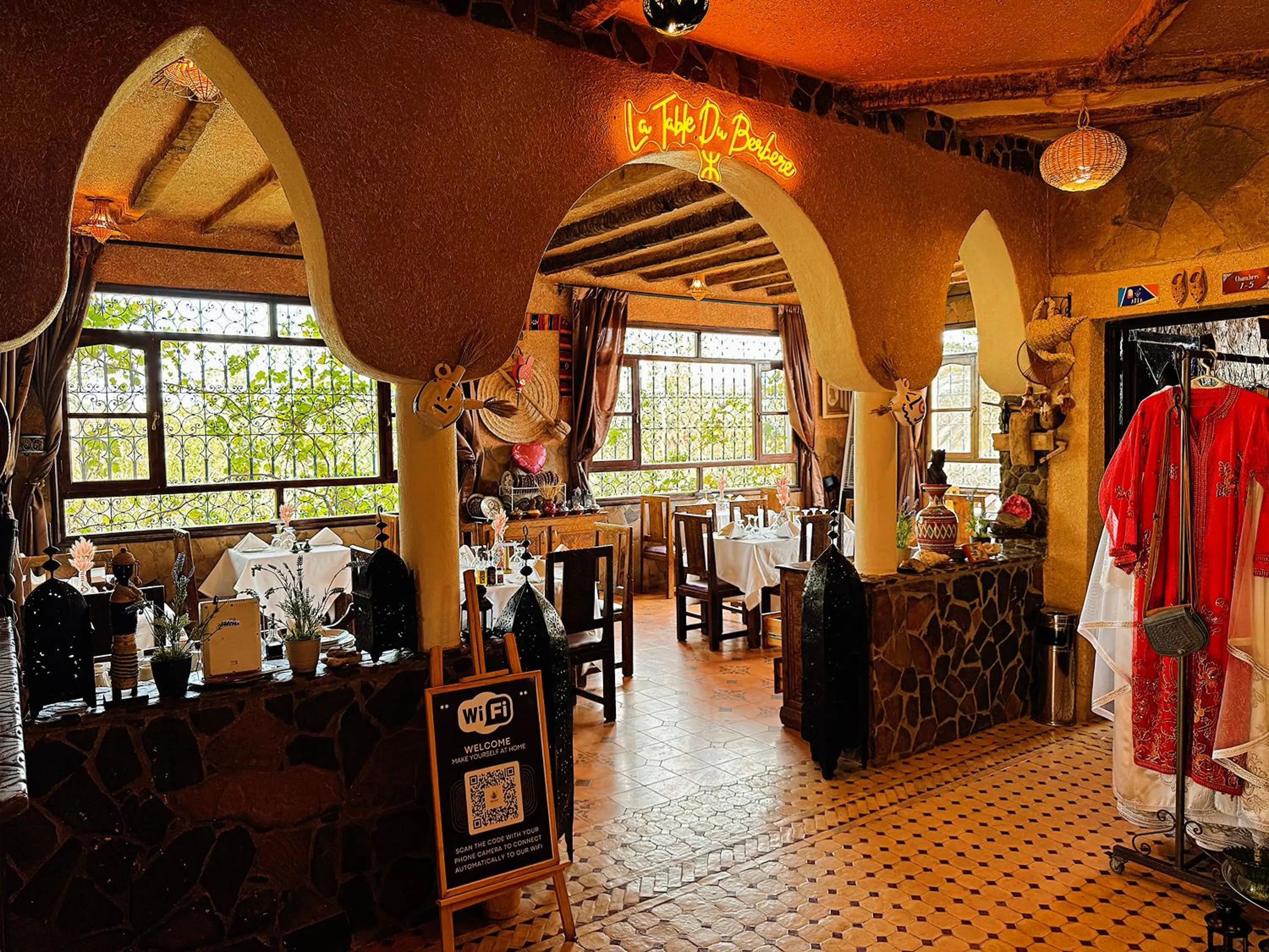 Restaurant/places to eat in Riad Chay & Boutique