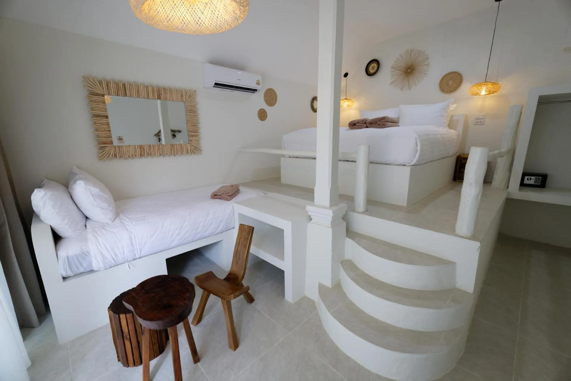 Bed in Blue Turtle Hotel Samui