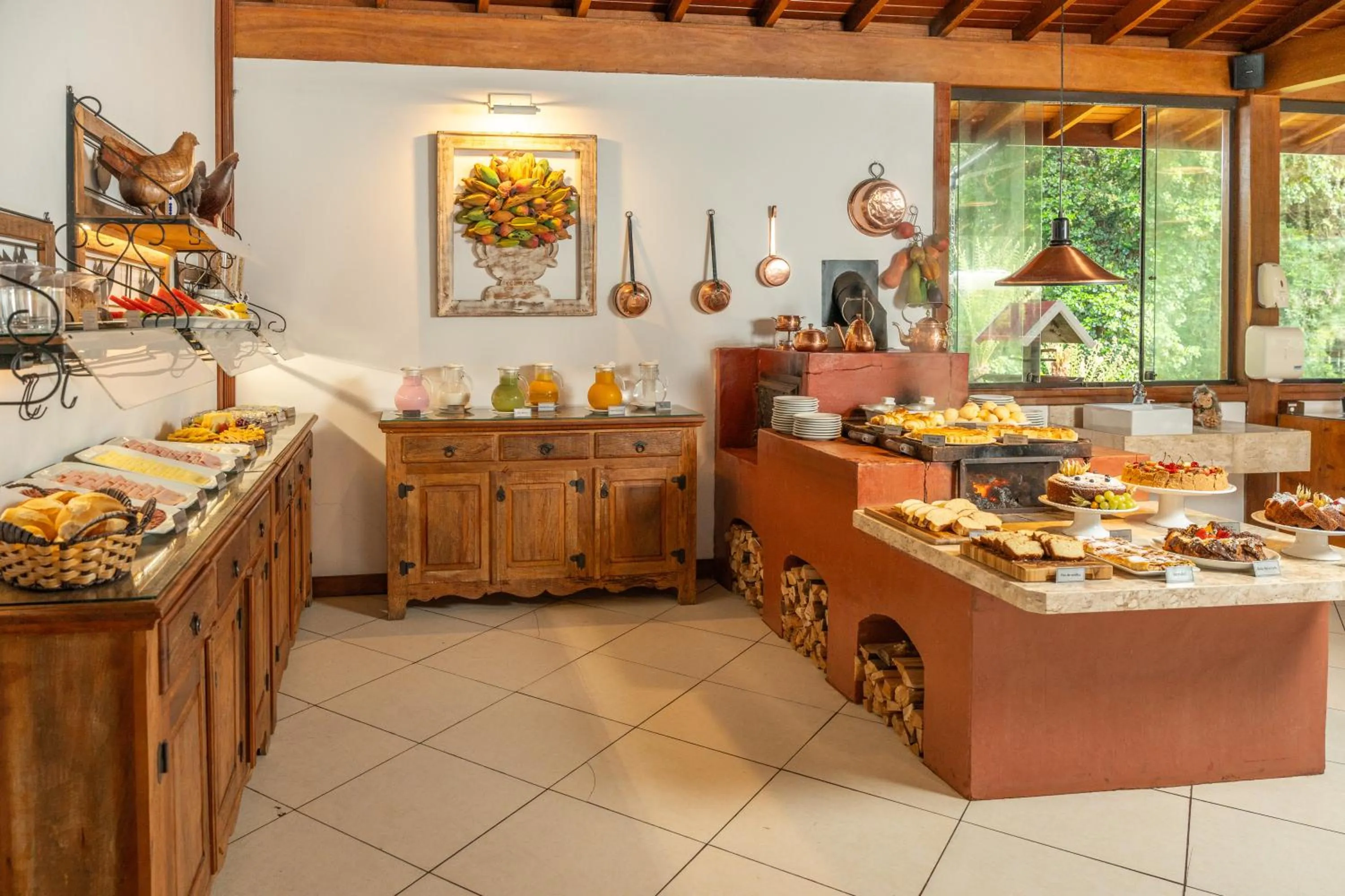 Food and drinks in Pousada Campos dos Holandeses - Campos do Jordao