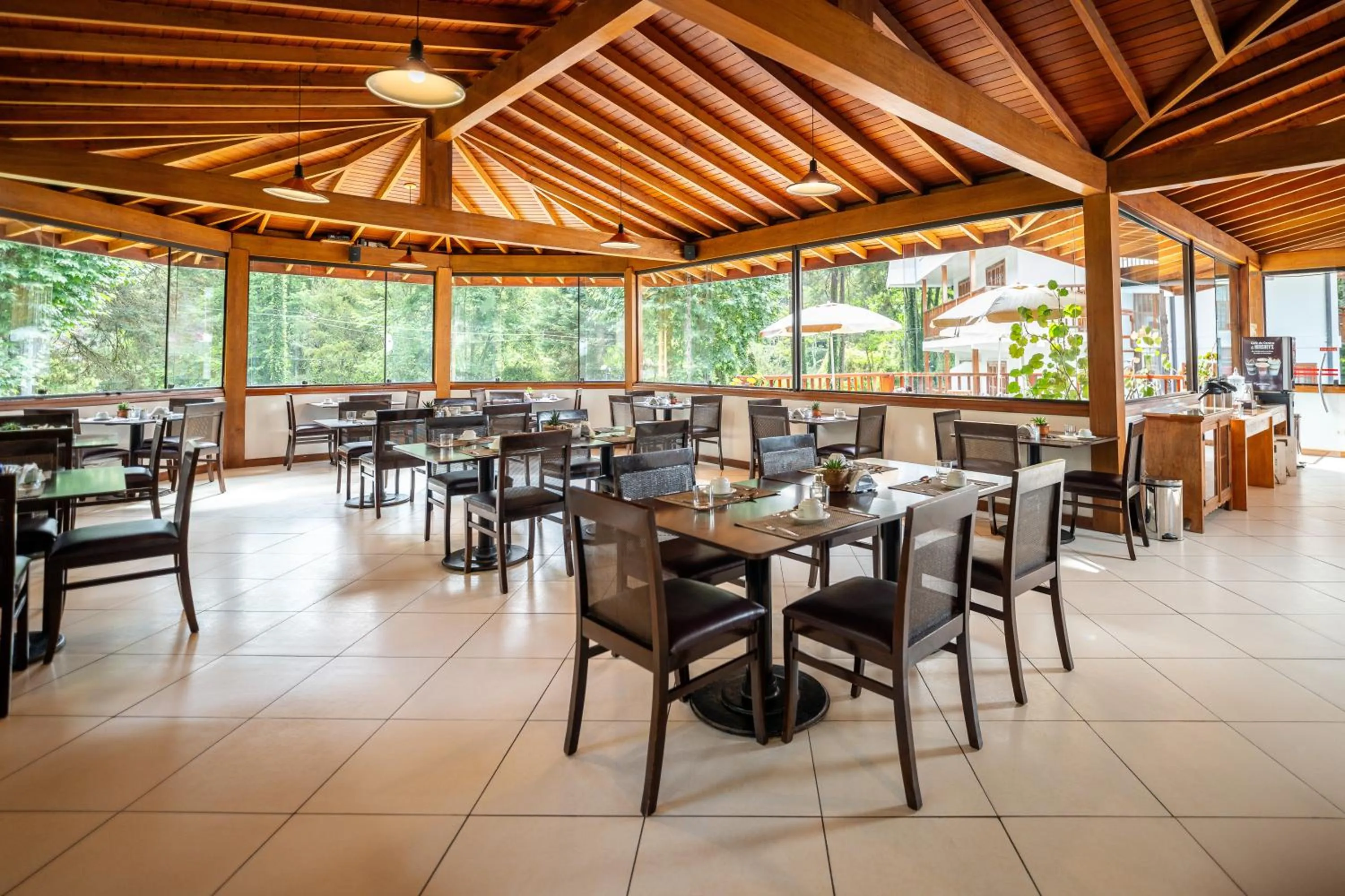 Dining area in Pousada Campos dos Holandeses - Campos do Jordao