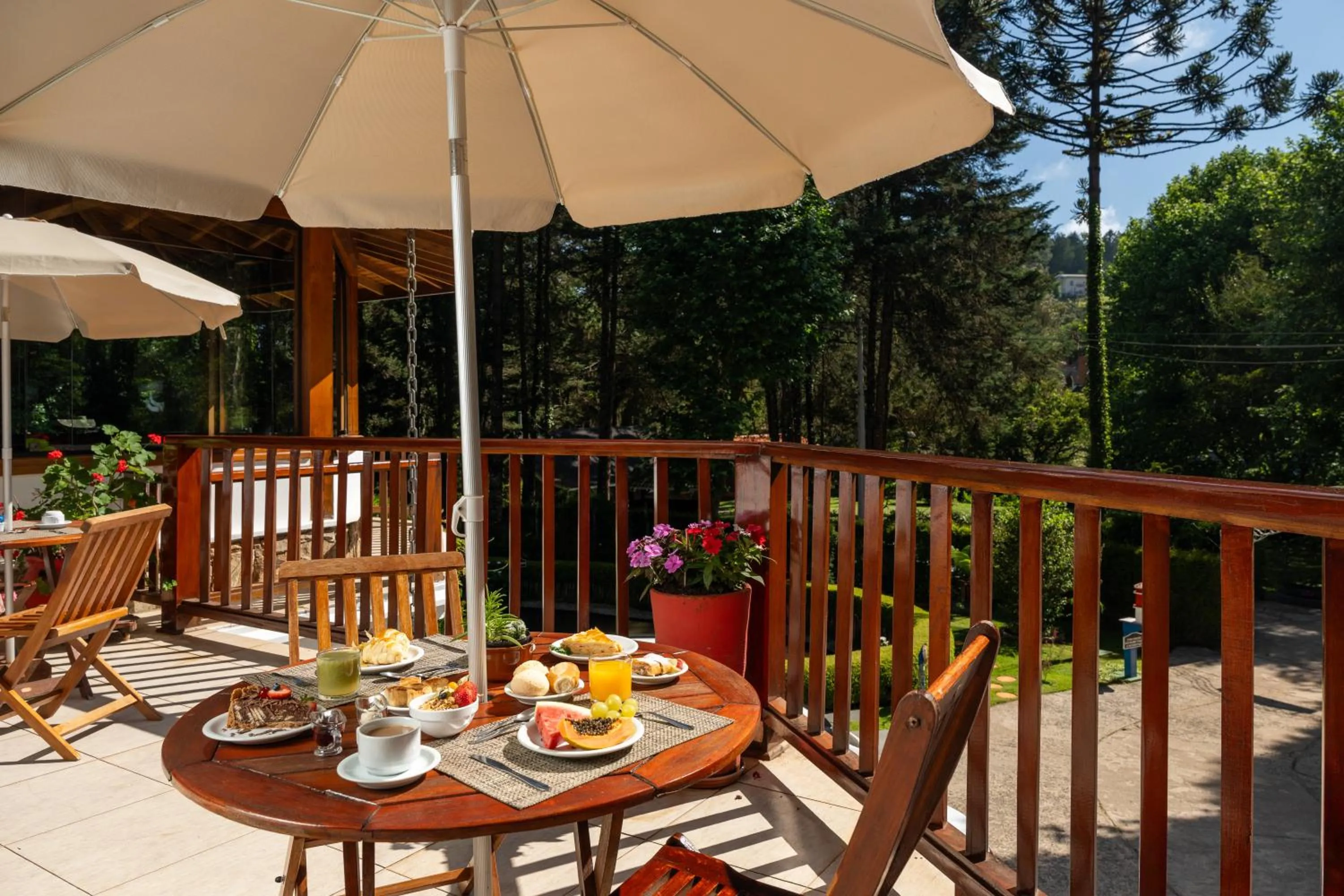 Balcony/Terrace in Pousada Campos dos Holandeses - Campos do Jordao