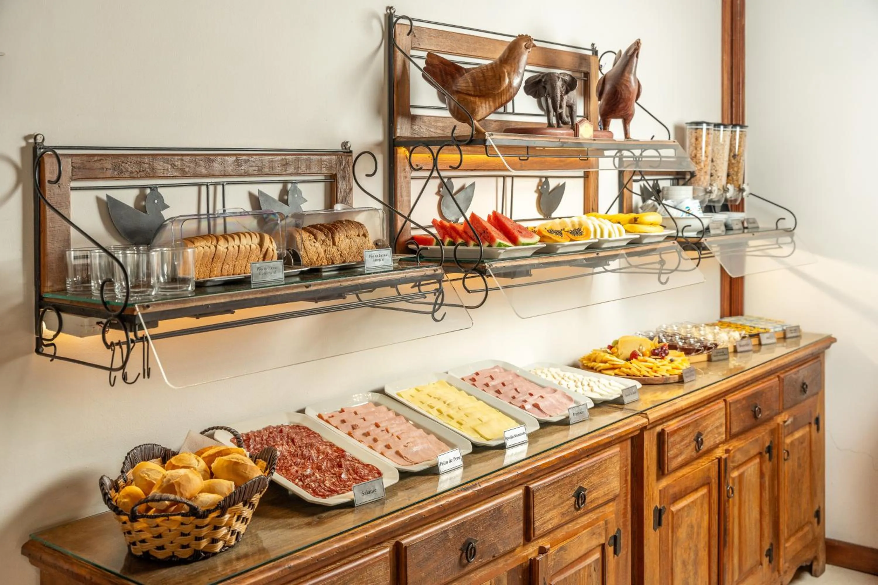 Food in Pousada Campos dos Holandeses - Campos do Jordao