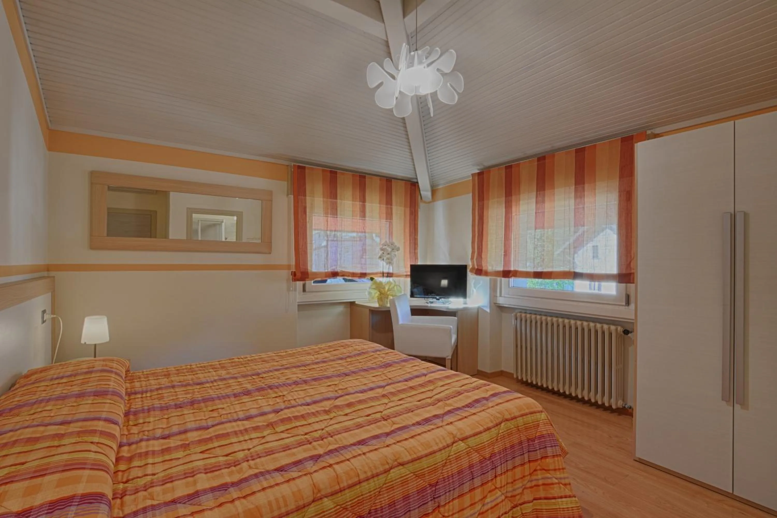 Photo of the whole room, Bed in Hotel Europa - Sorico