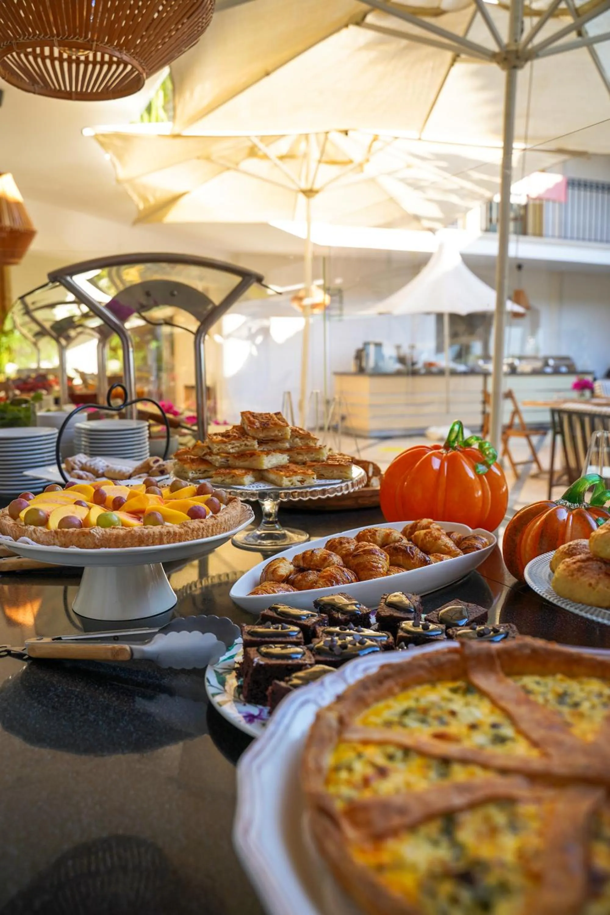 Restaurant/places to eat in Torbahan Hotel