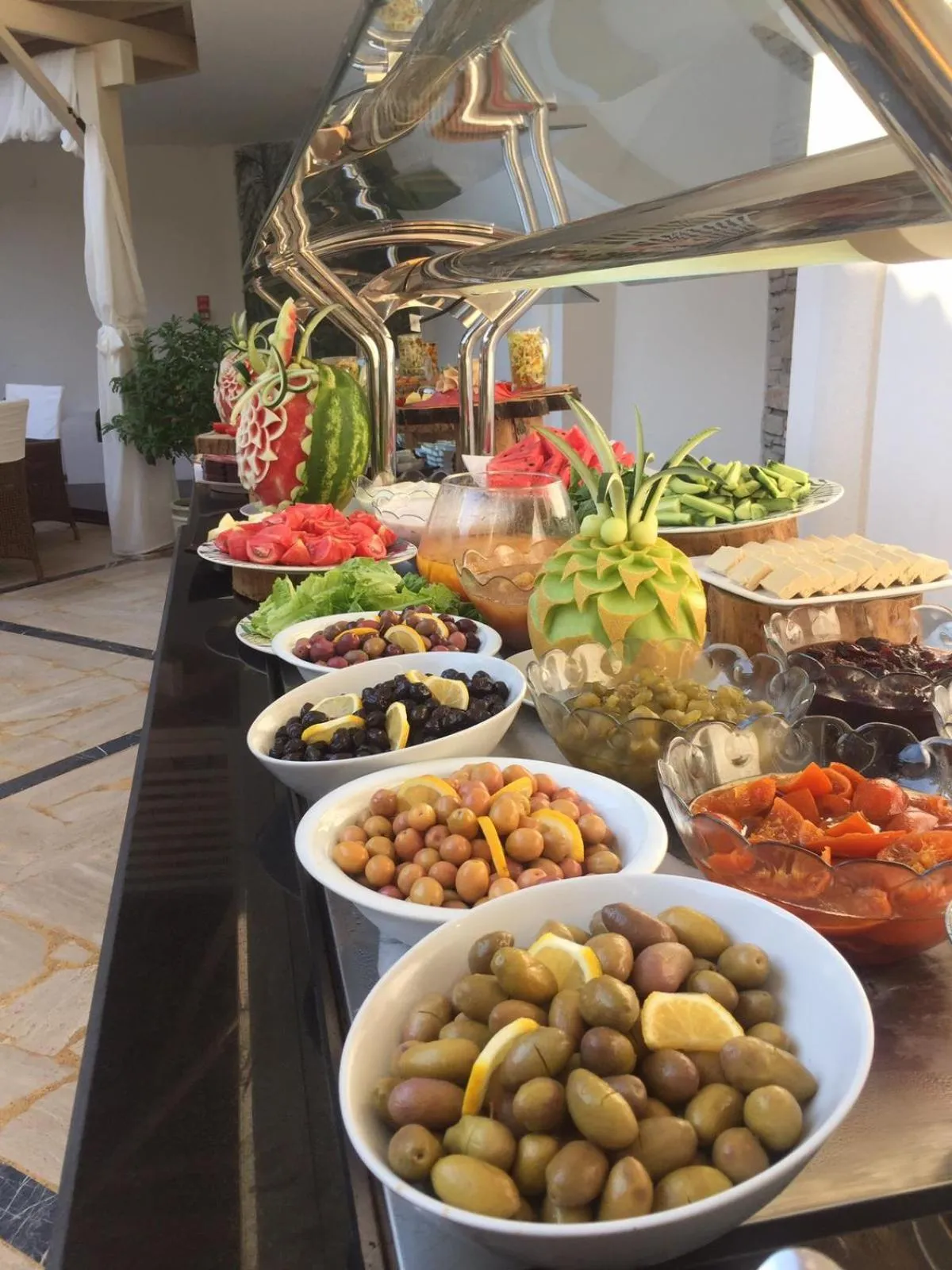 Food and drinks in Torbahan Hotel