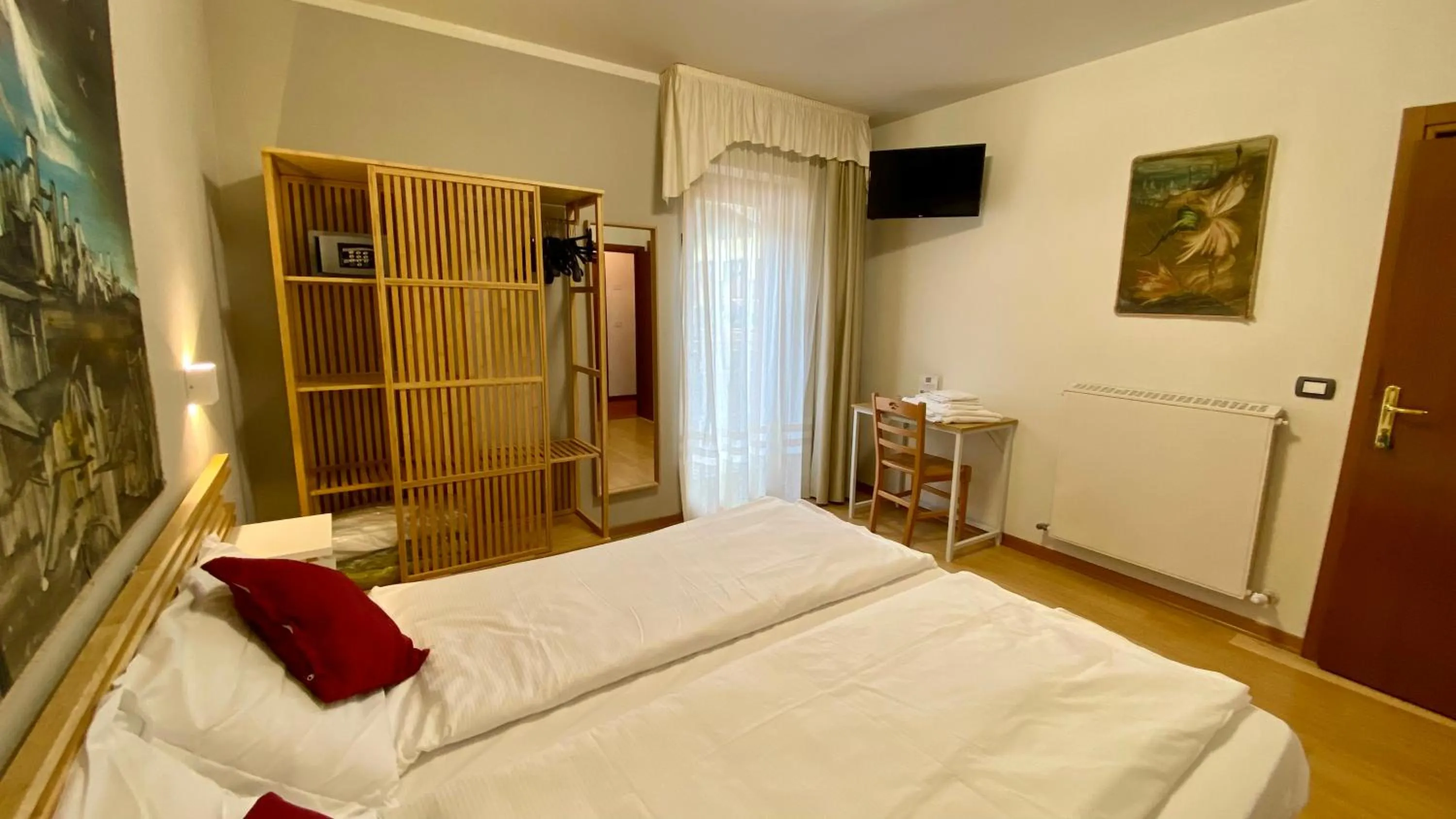 Bed in Casteluce Hotel Funivie