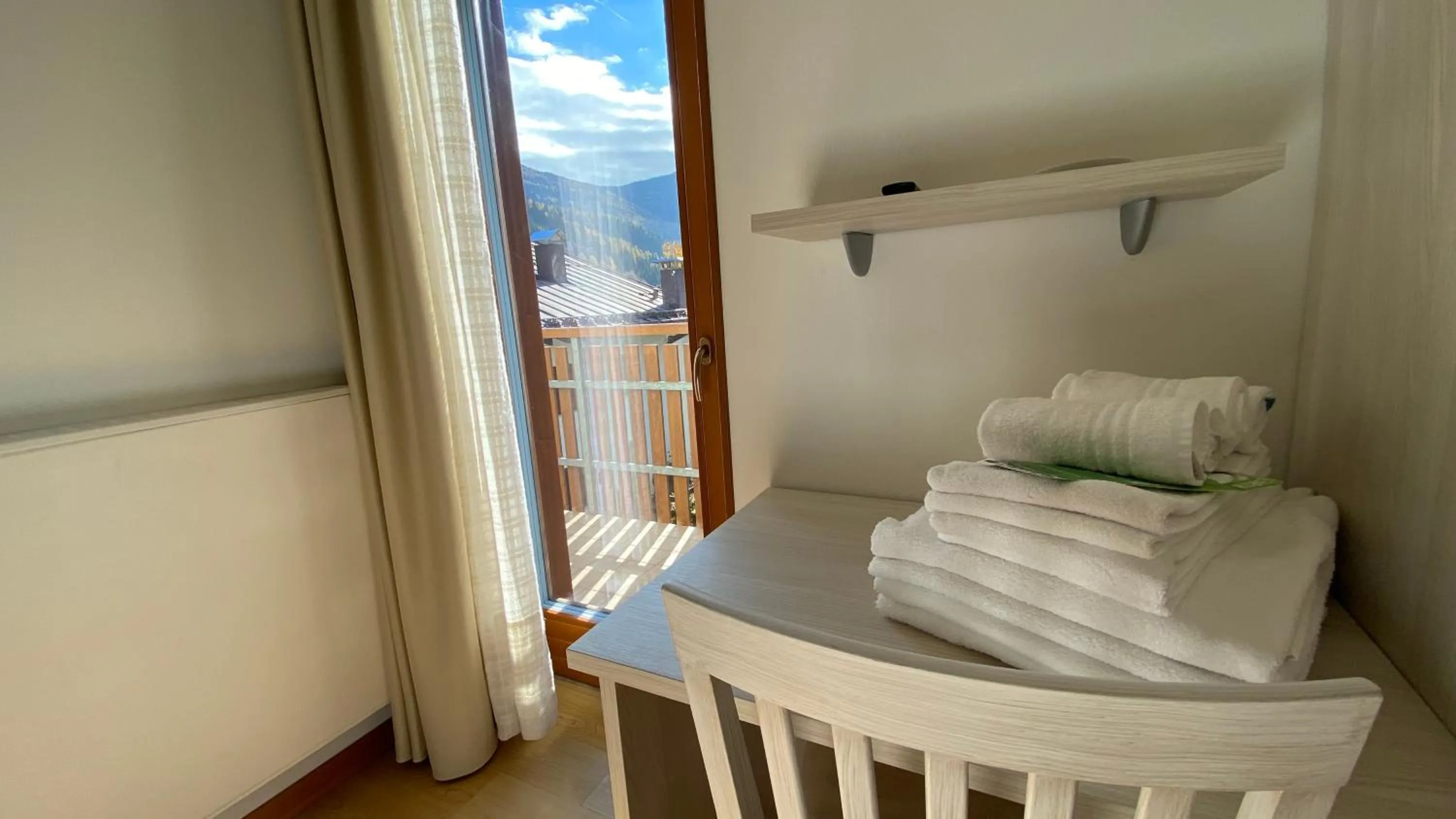 Bed in Casteluce Hotel Funivie