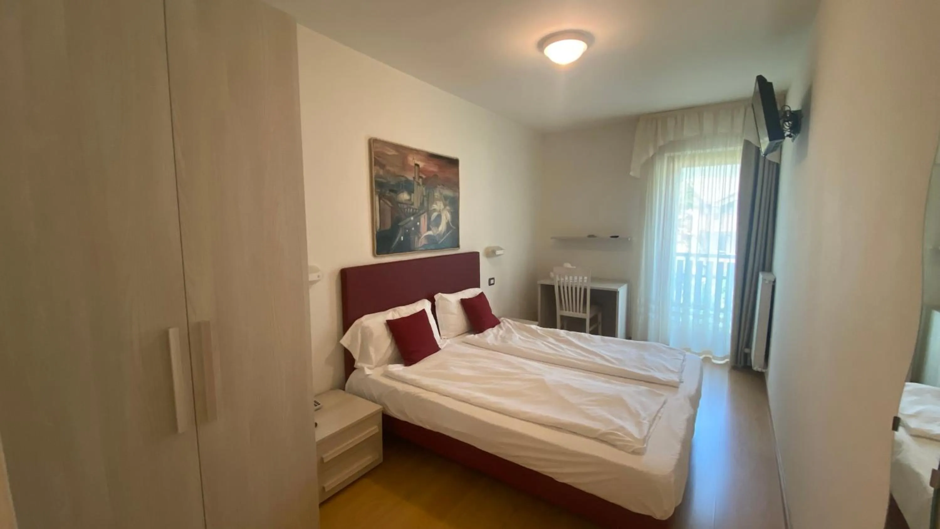 Bed in Casteluce Hotel Funivie