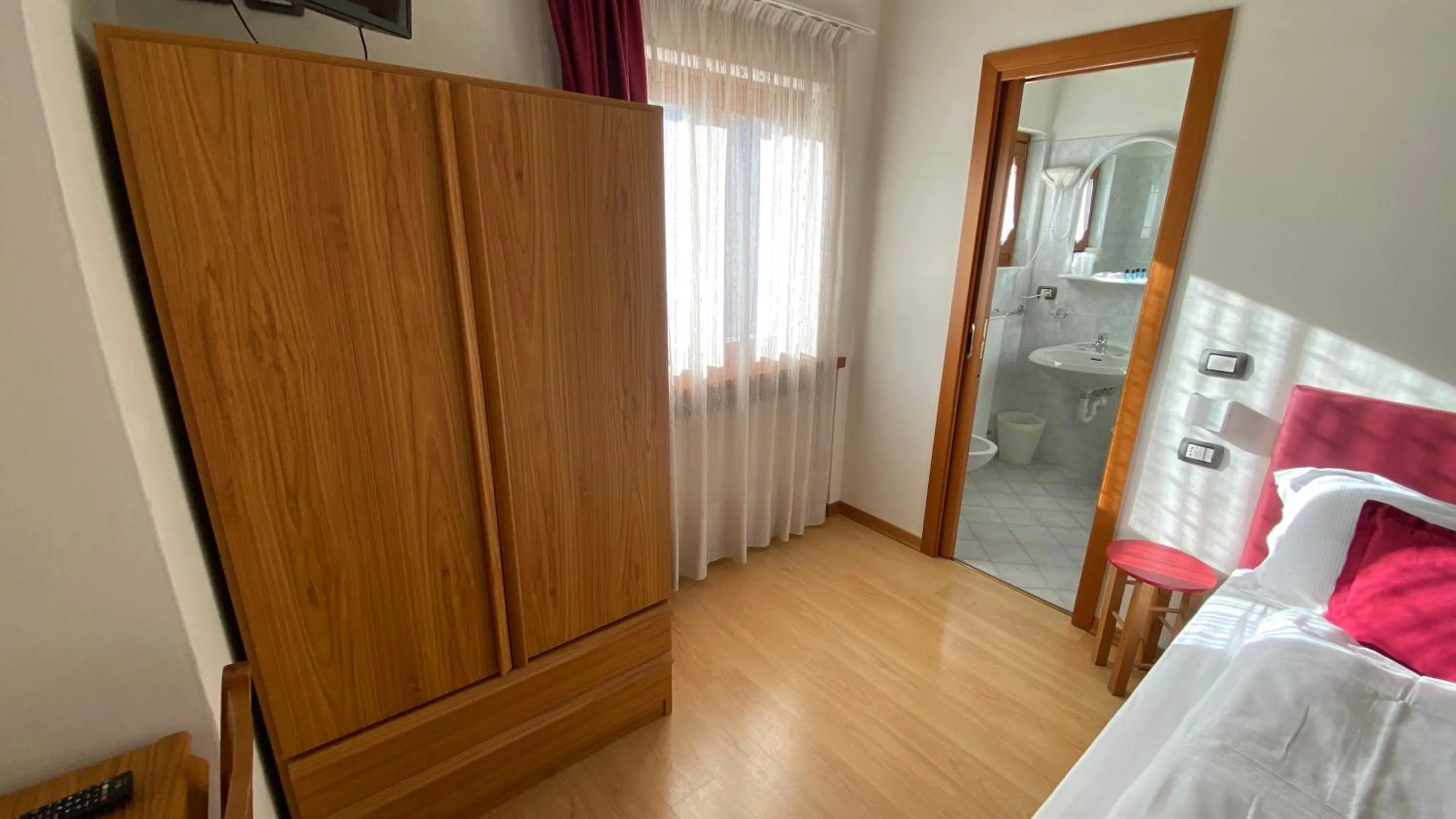 Bed in Casteluce Hotel Funivie