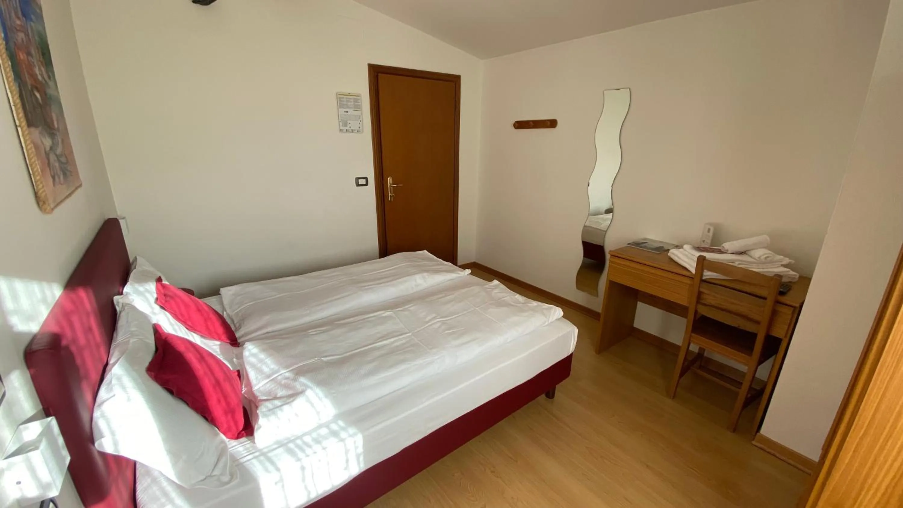 Bed in Casteluce Hotel Funivie