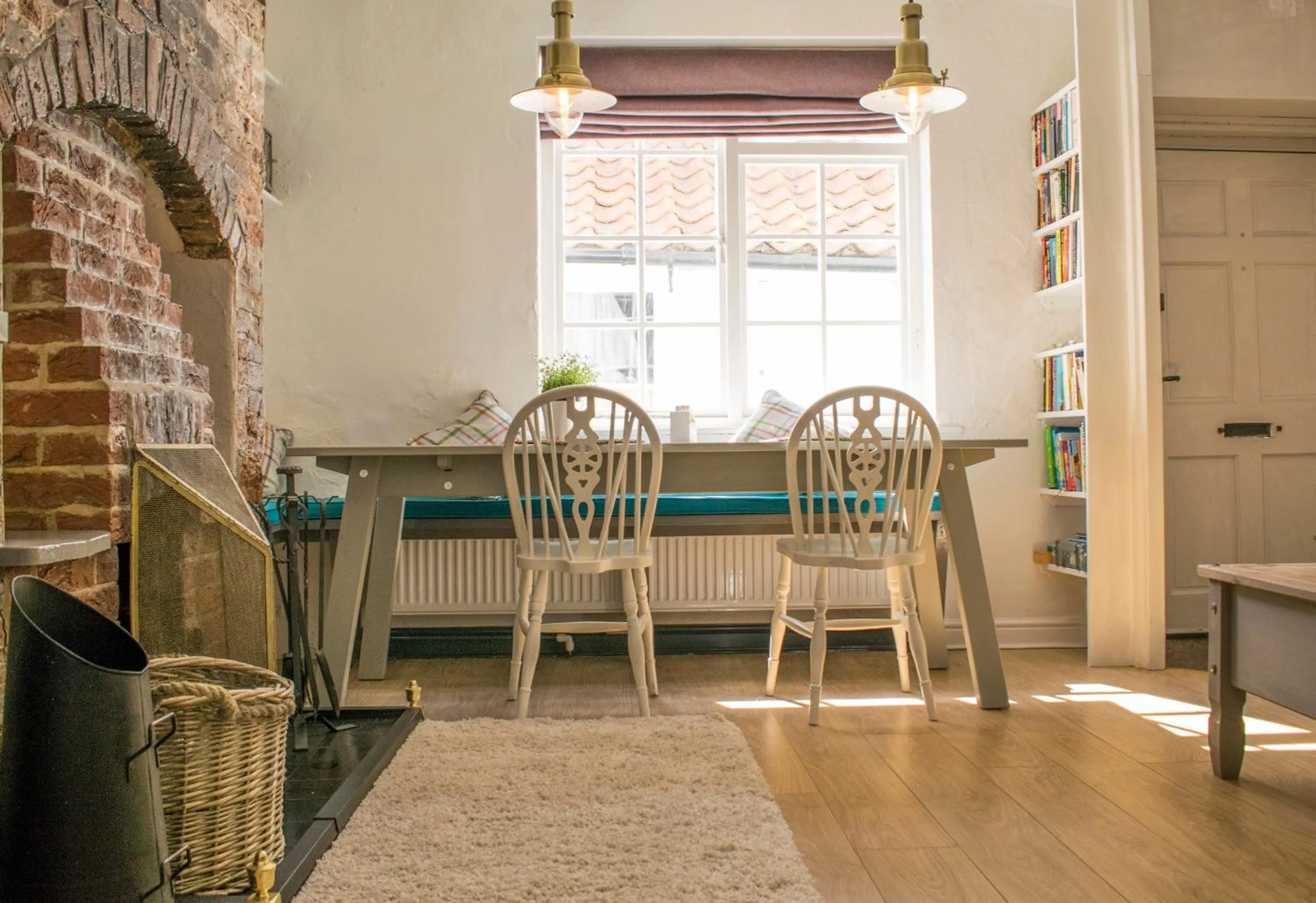 Living room in White Horse & Griffin