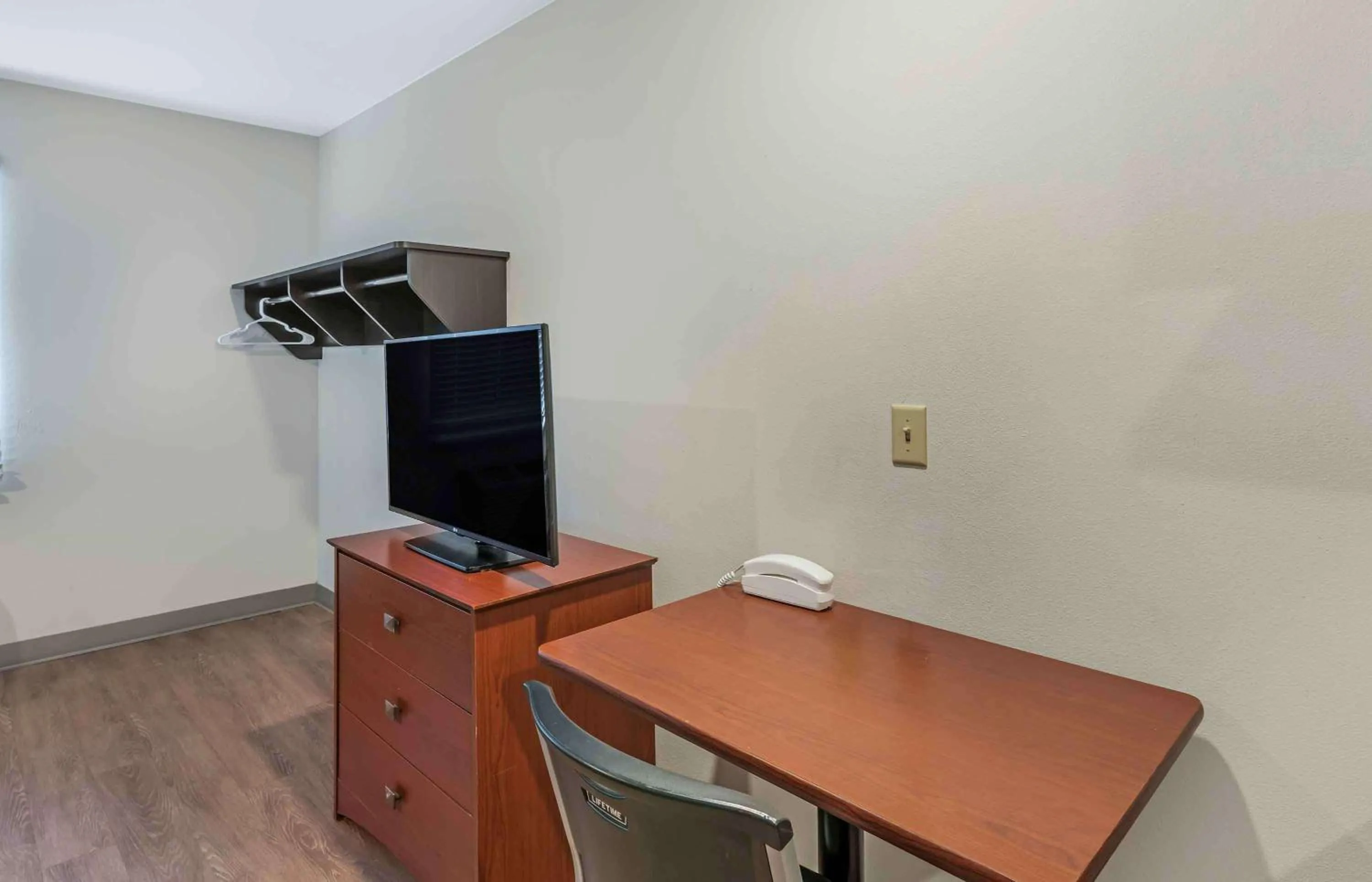 Bedroom in Extended Stay America Select Suites - Little Rock - Southwest