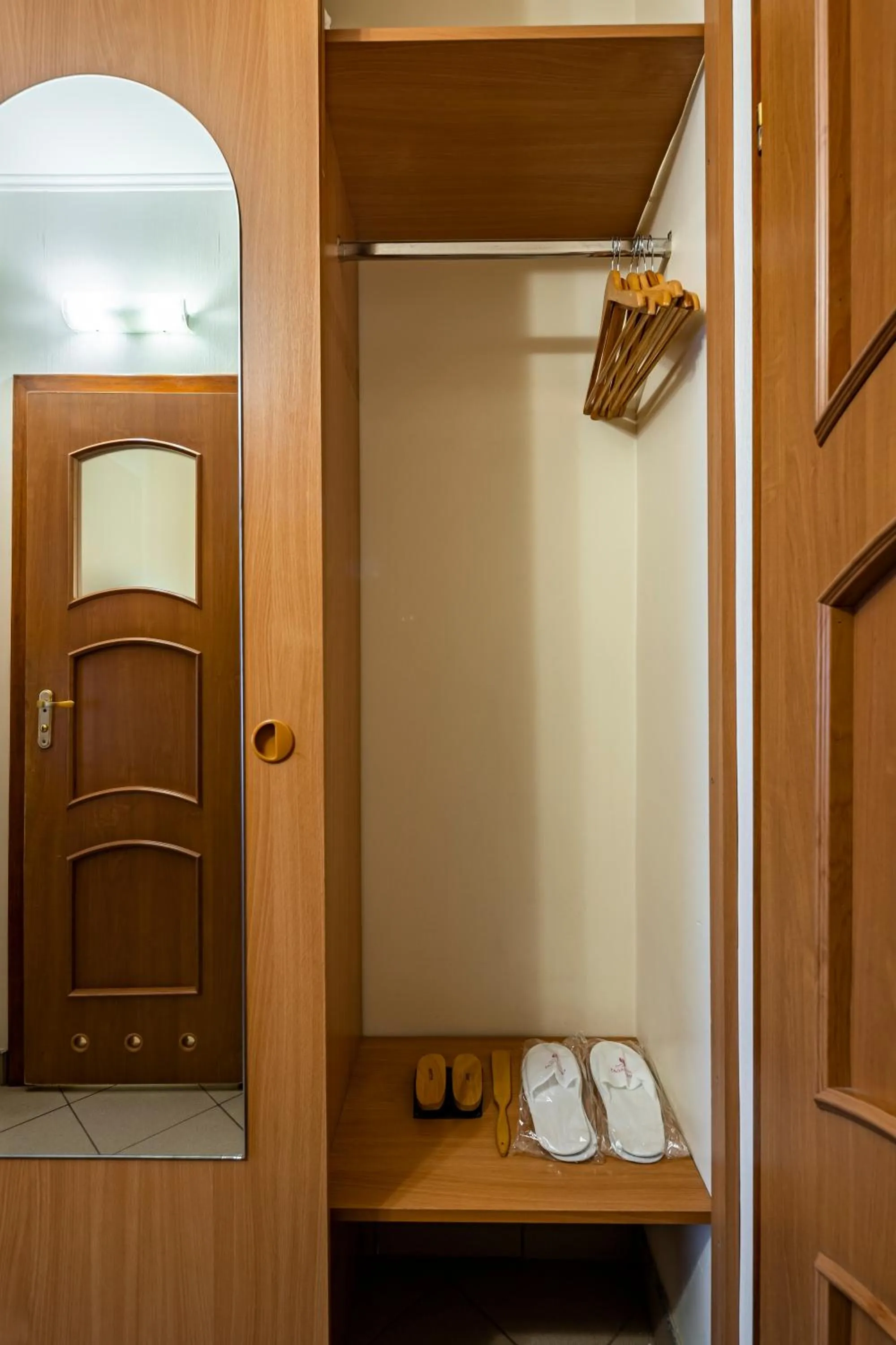 wardrobe in Hotel Galaktika