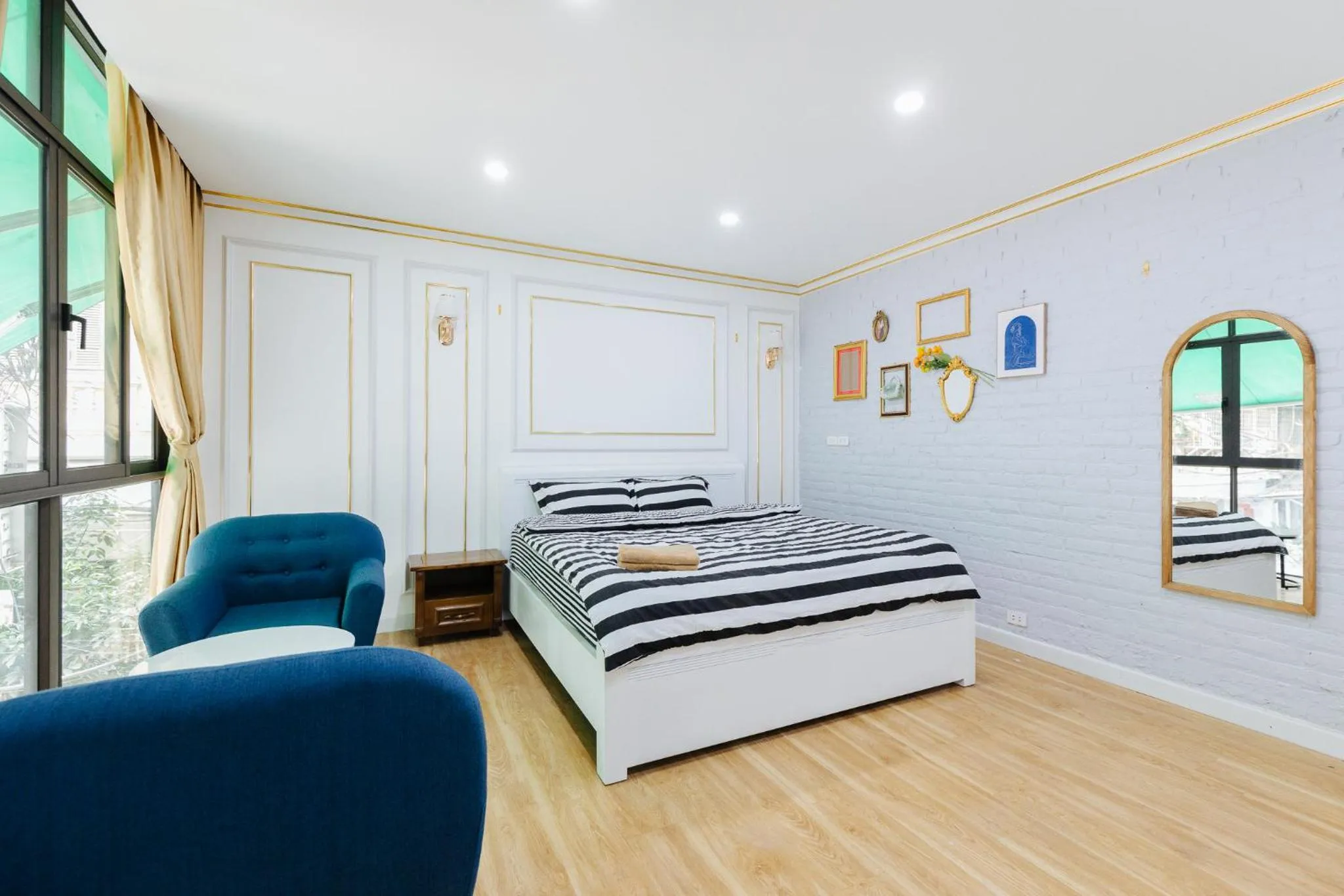 Bed in SaziHome Le Thanh Tong Hanoi