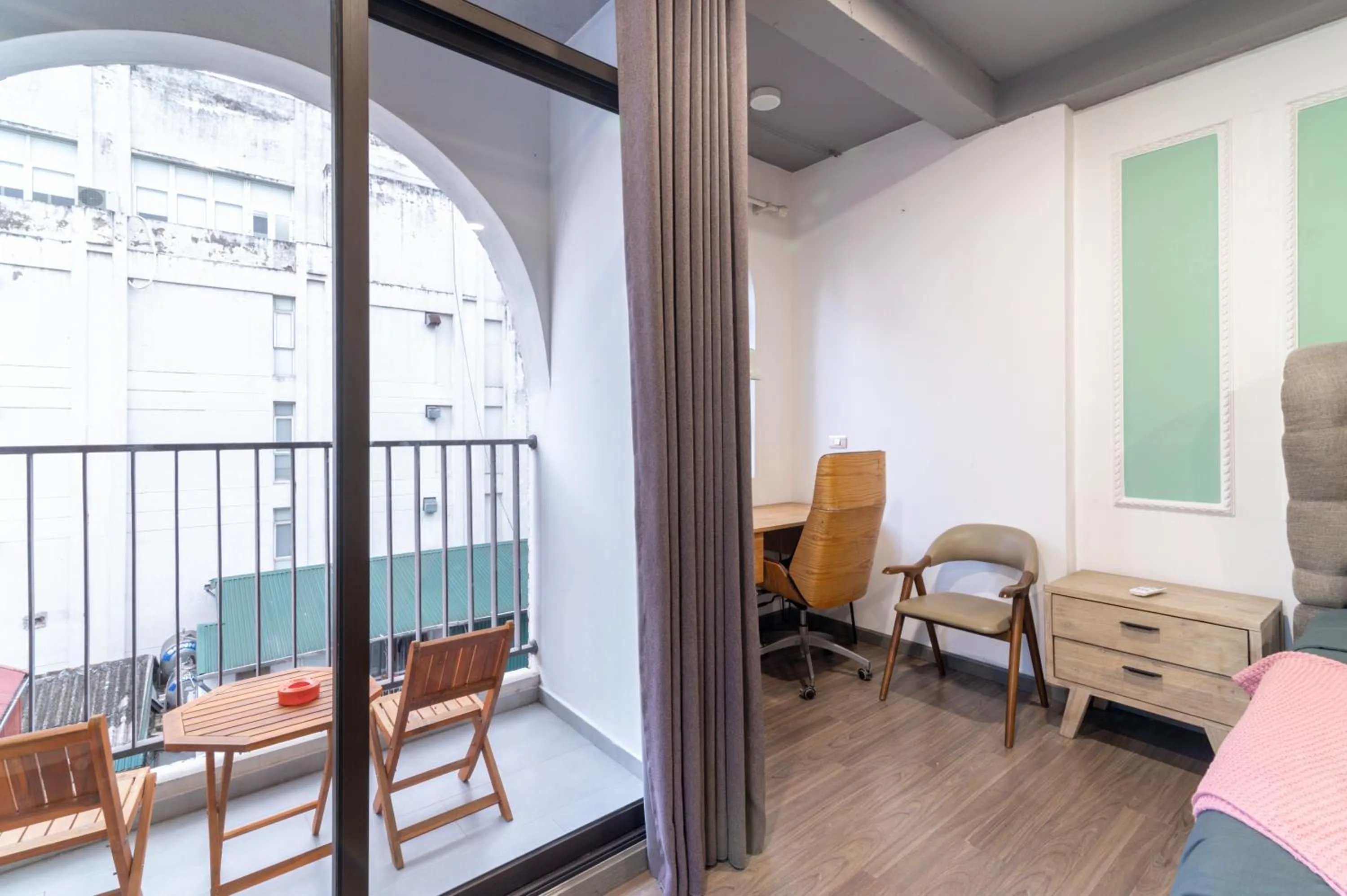 Balcony/Terrace in SaziHome Le Thanh Tong Hanoi