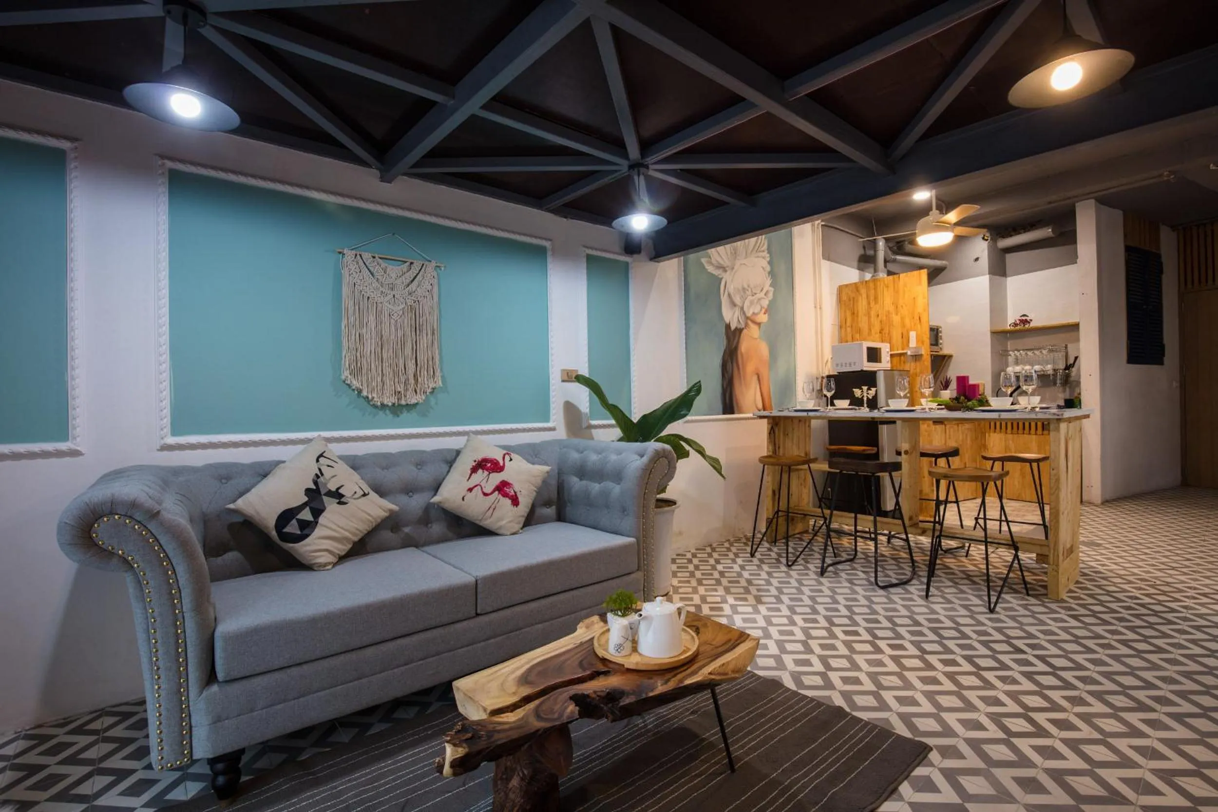 Living room in SaziHome Le Thanh Tong Hanoi