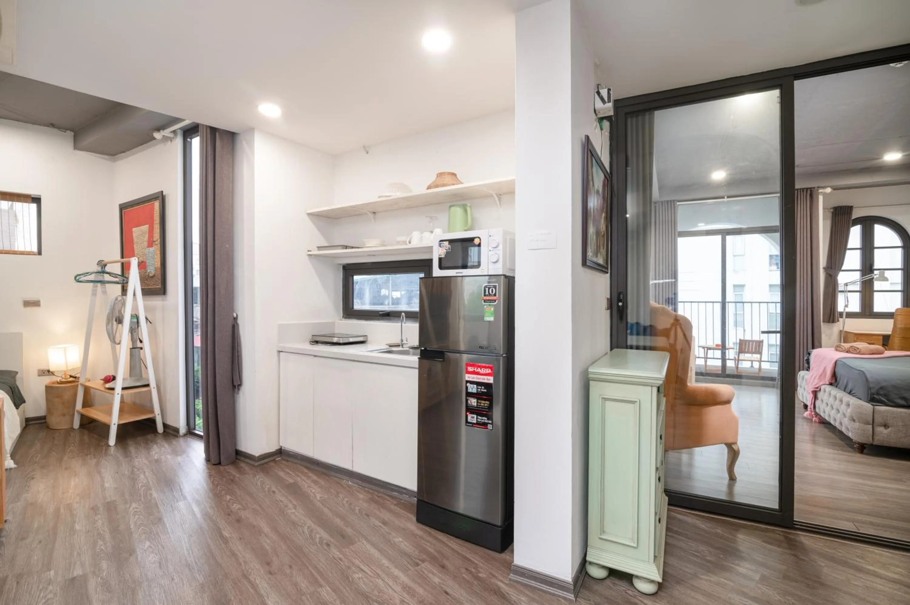 stove in SaziHome Le Thanh Tong Hanoi