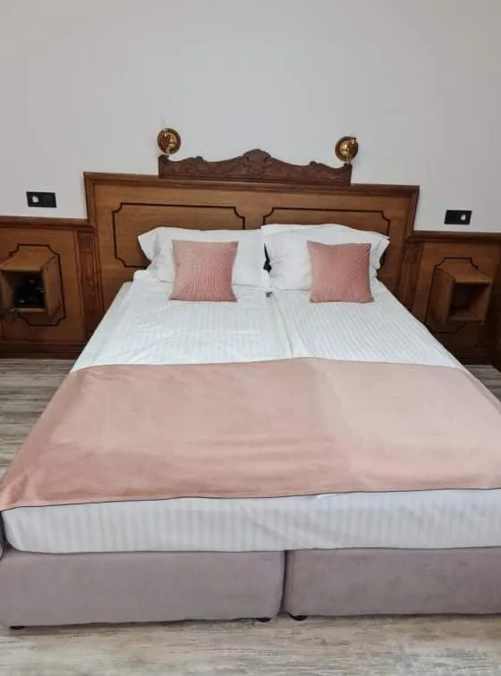 Bed in Chuchura Family Hotel