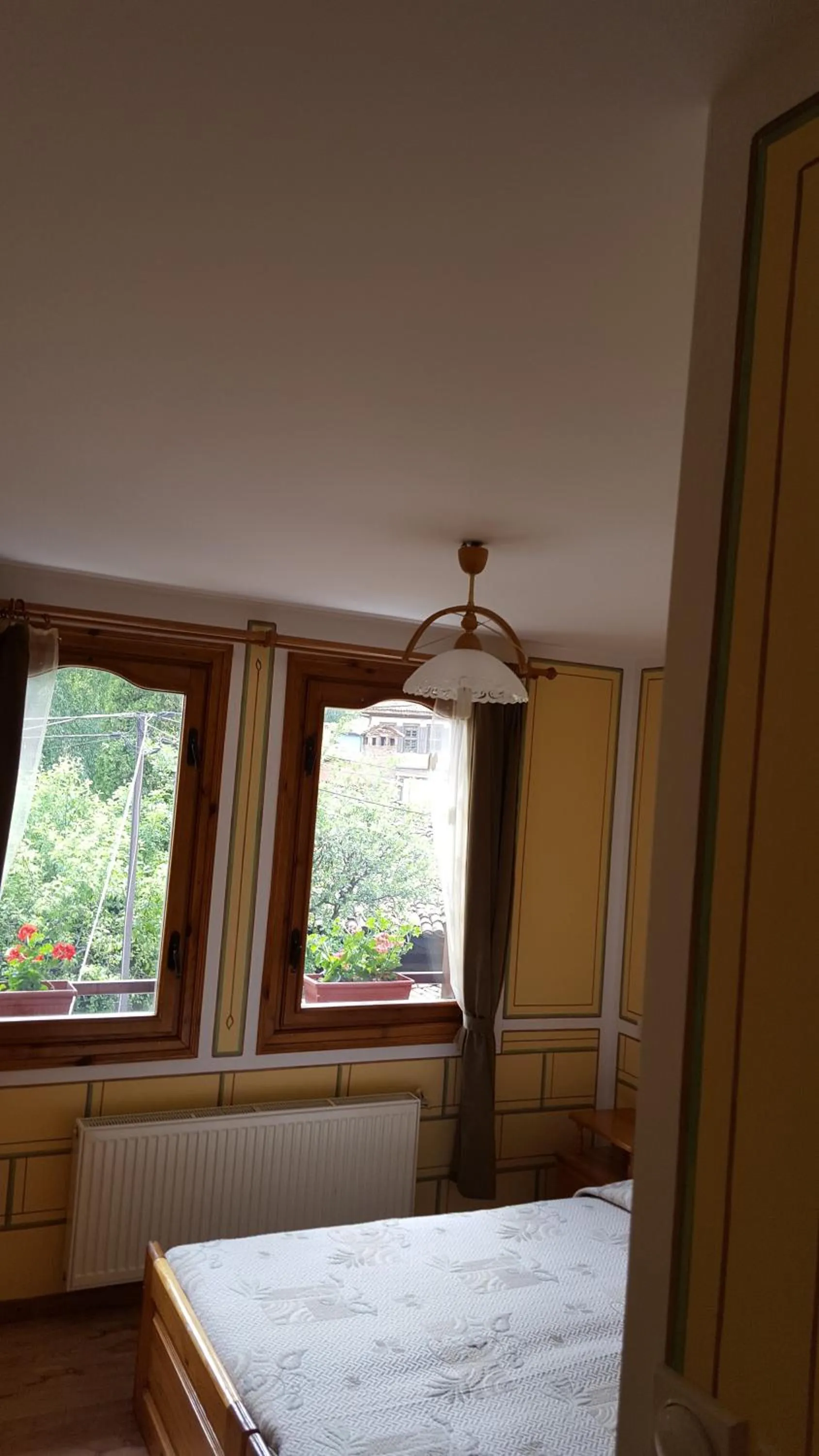 Bedroom, Bed in Chuchura Family Hotel