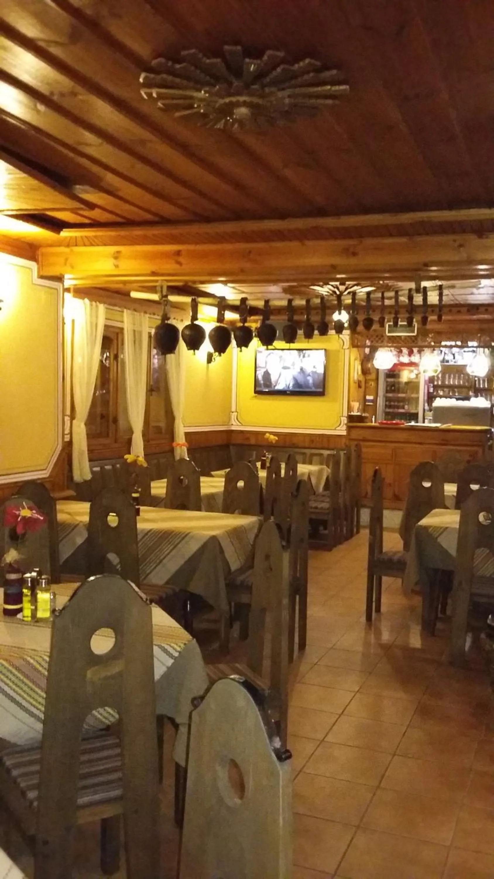 Night in Chuchura Family Hotel