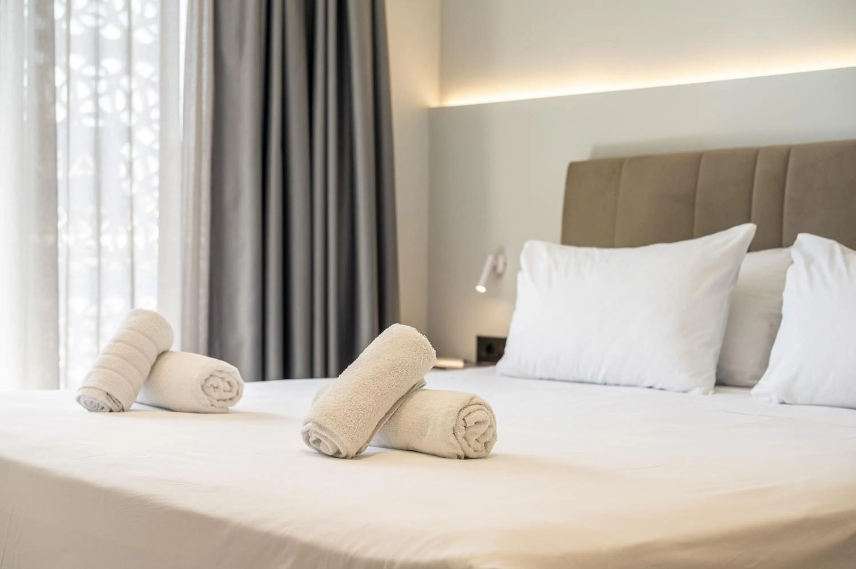 Bed in Sonia Hotel & Suites - Adults Only