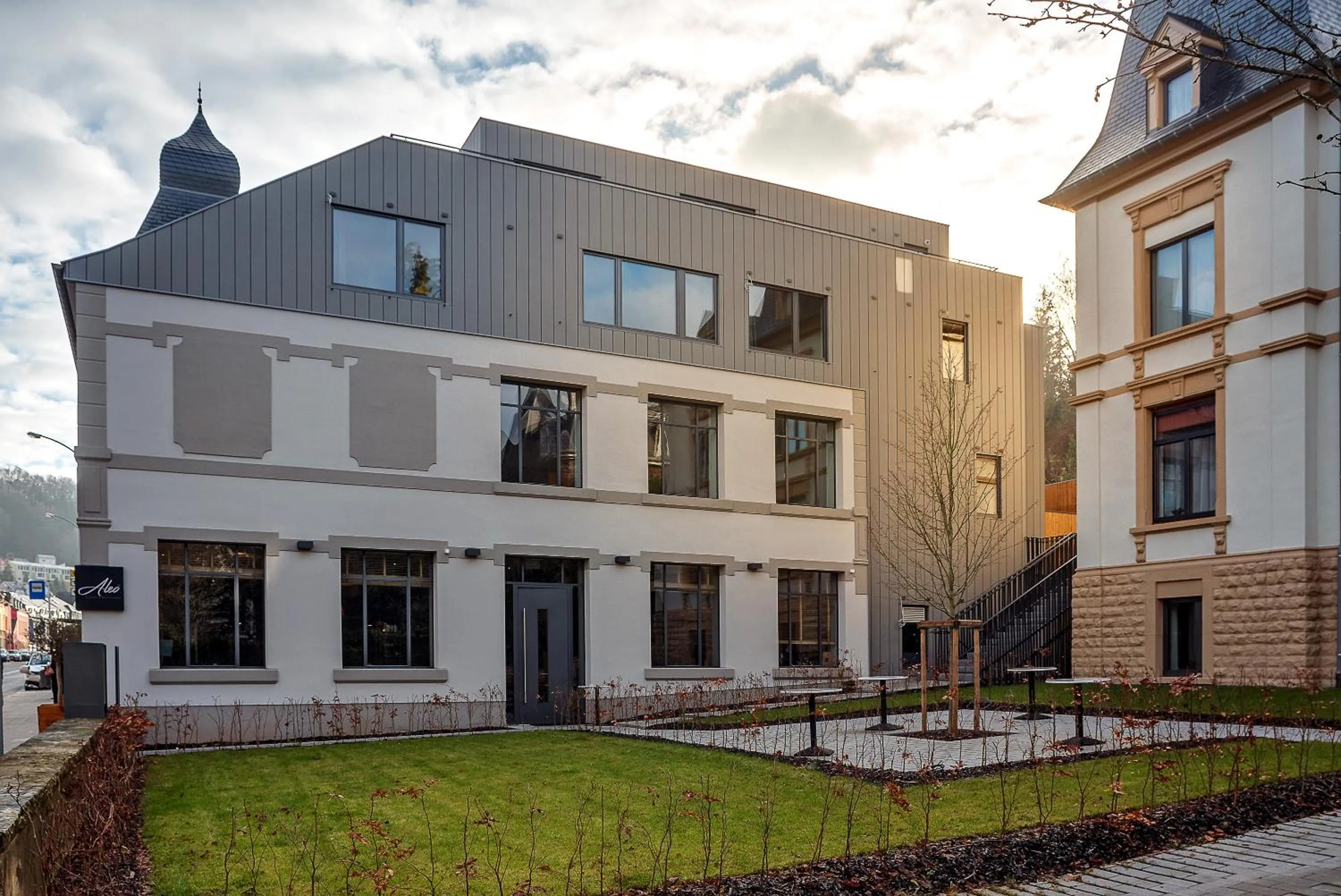 Property building in Vistay apartments