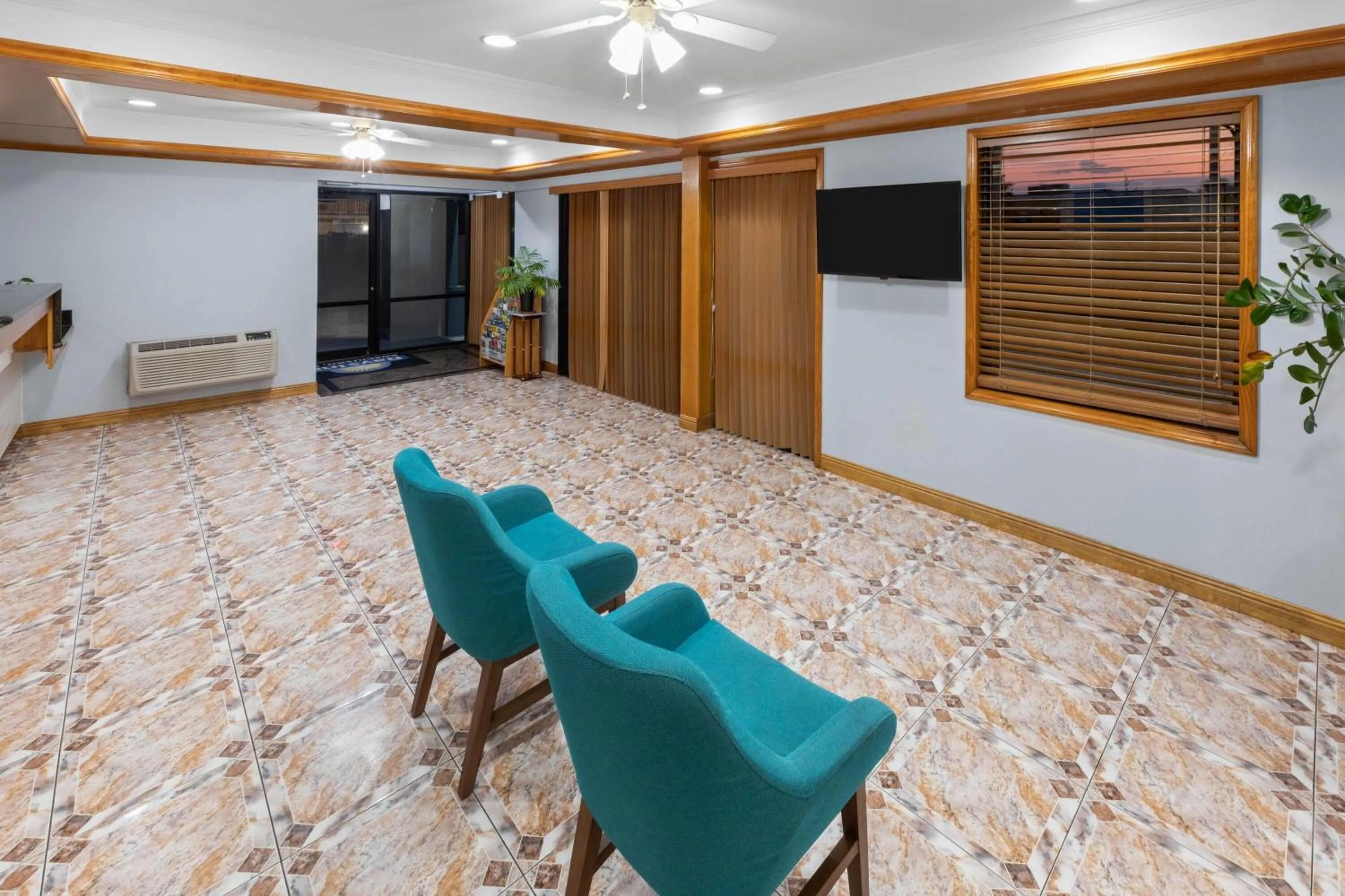 Lobby or reception in Days Inn by Wyndham Slidell