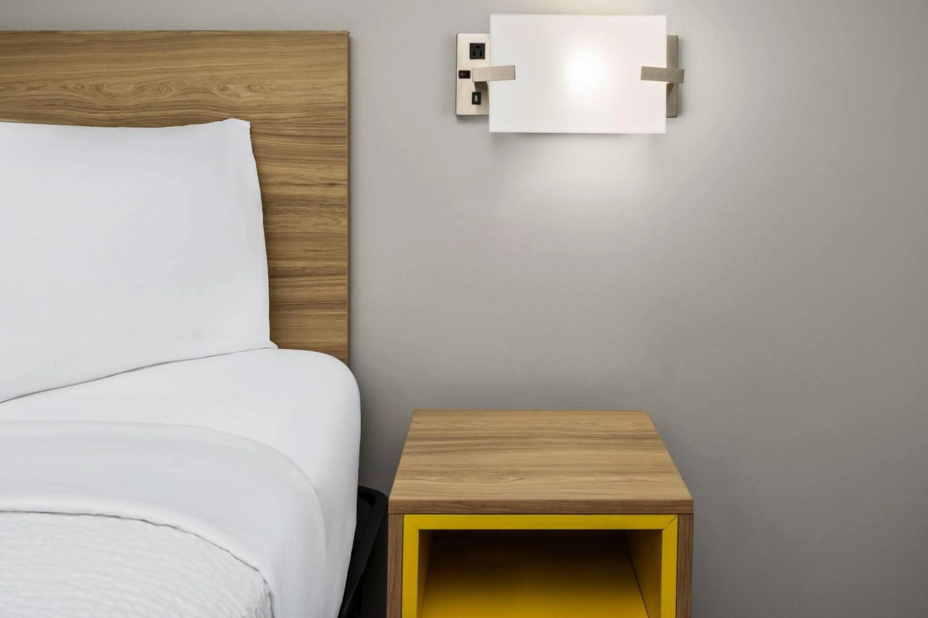 Photo of the whole room, Bed in Days Inn by Wyndham Slidell