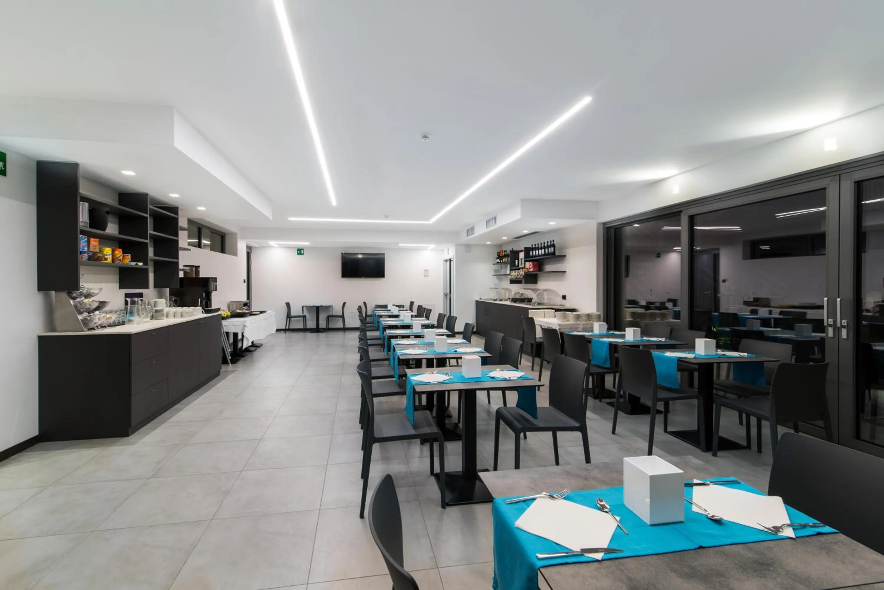 Breakfast in Hotel Domaso